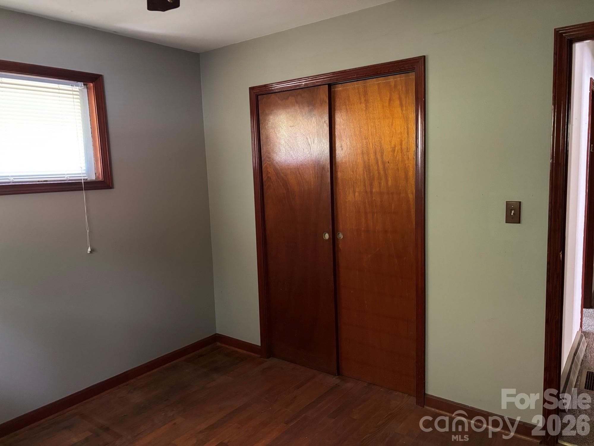 2nd bedroom - 637 Toe Cane Road, Bakersville