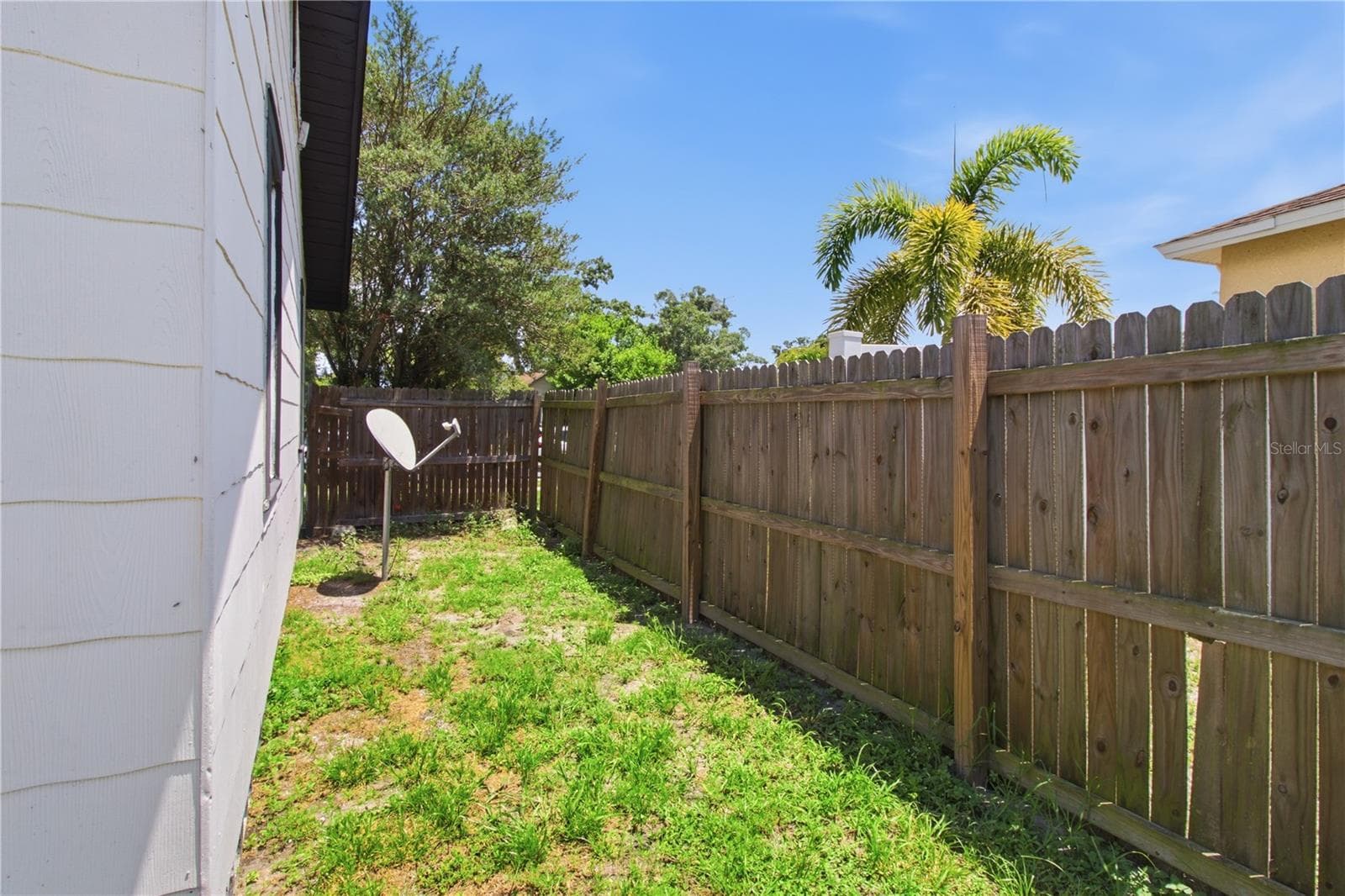 Single Family Residence at 5552 CRISSMAN DR N, ST PETERSBURG, photo 27 of 37