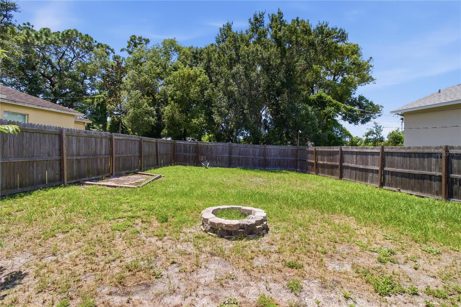 Single Family Residence at 5552 CRISSMAN DR N, ST PETERSBURG, photo 28 of 37