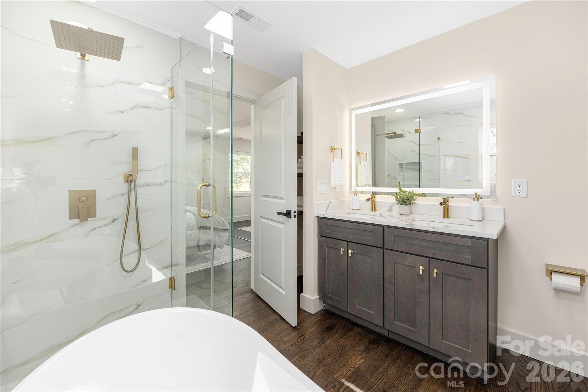 Primary En suite Bath - 1713 Davis Park Road, Gastonia