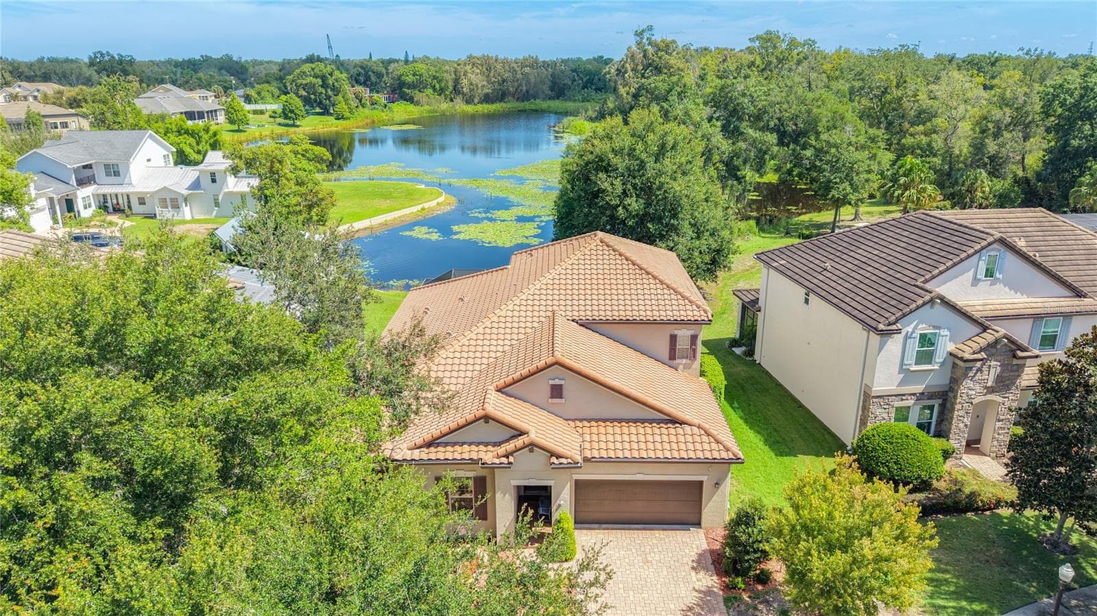 Single Family Residence at 1107 ISOBEL RESERVE LN, TAMPA, photo 9 of 86
