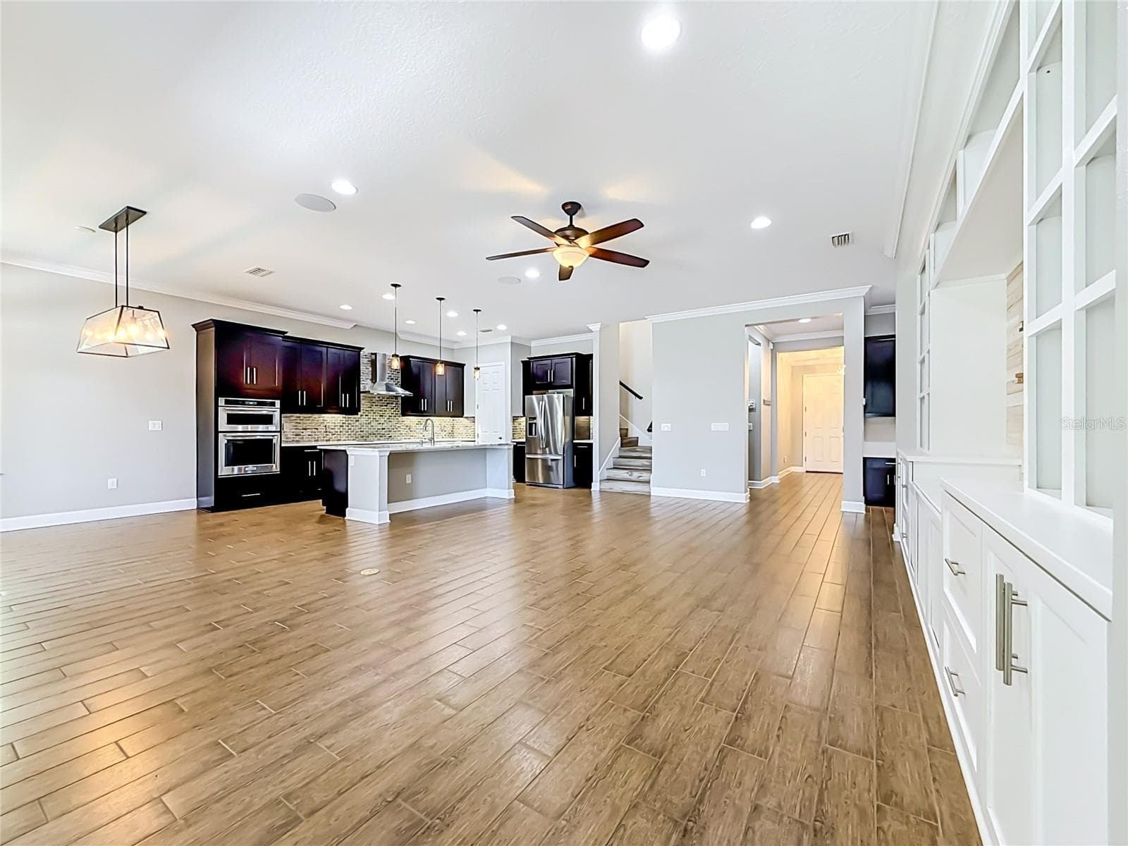 Single Family Residence at 1107 ISOBEL RESERVE LN, TAMPA, photo 23 of 86