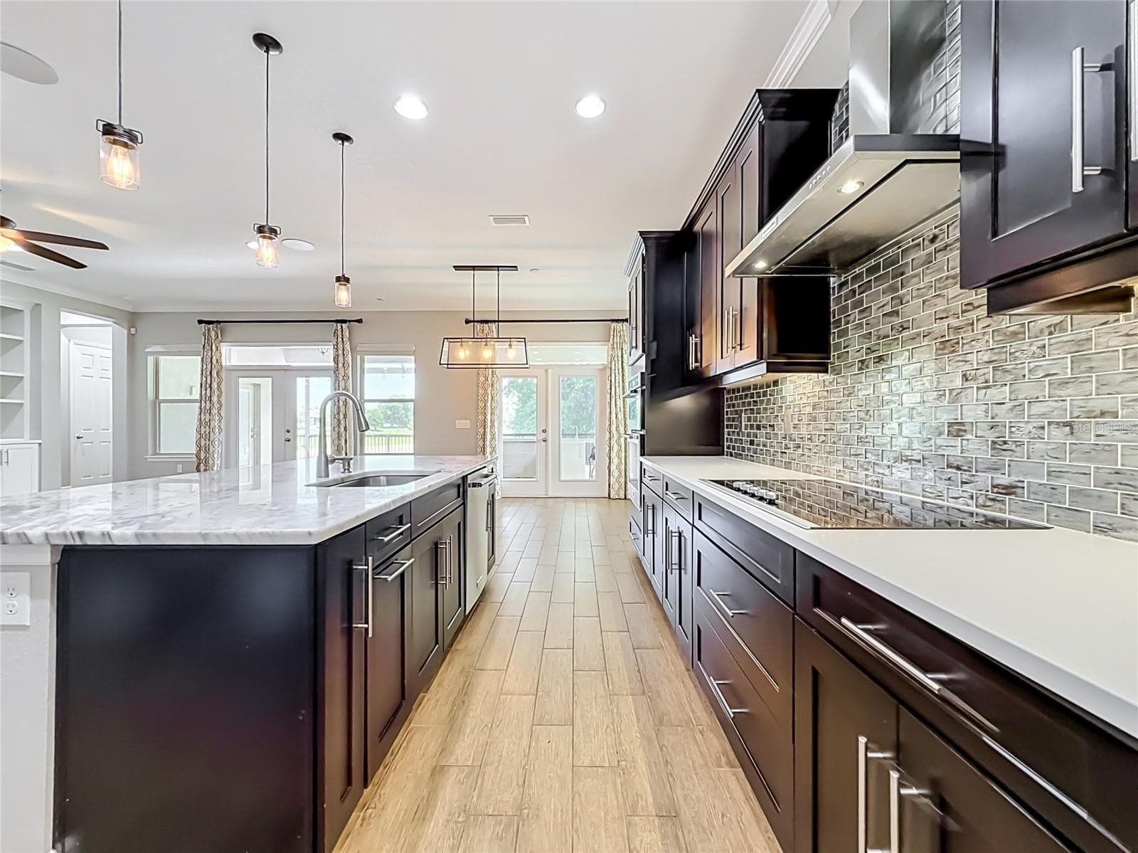 Single Family Residence at 1107 ISOBEL RESERVE LN, TAMPA, photo 27 of 86