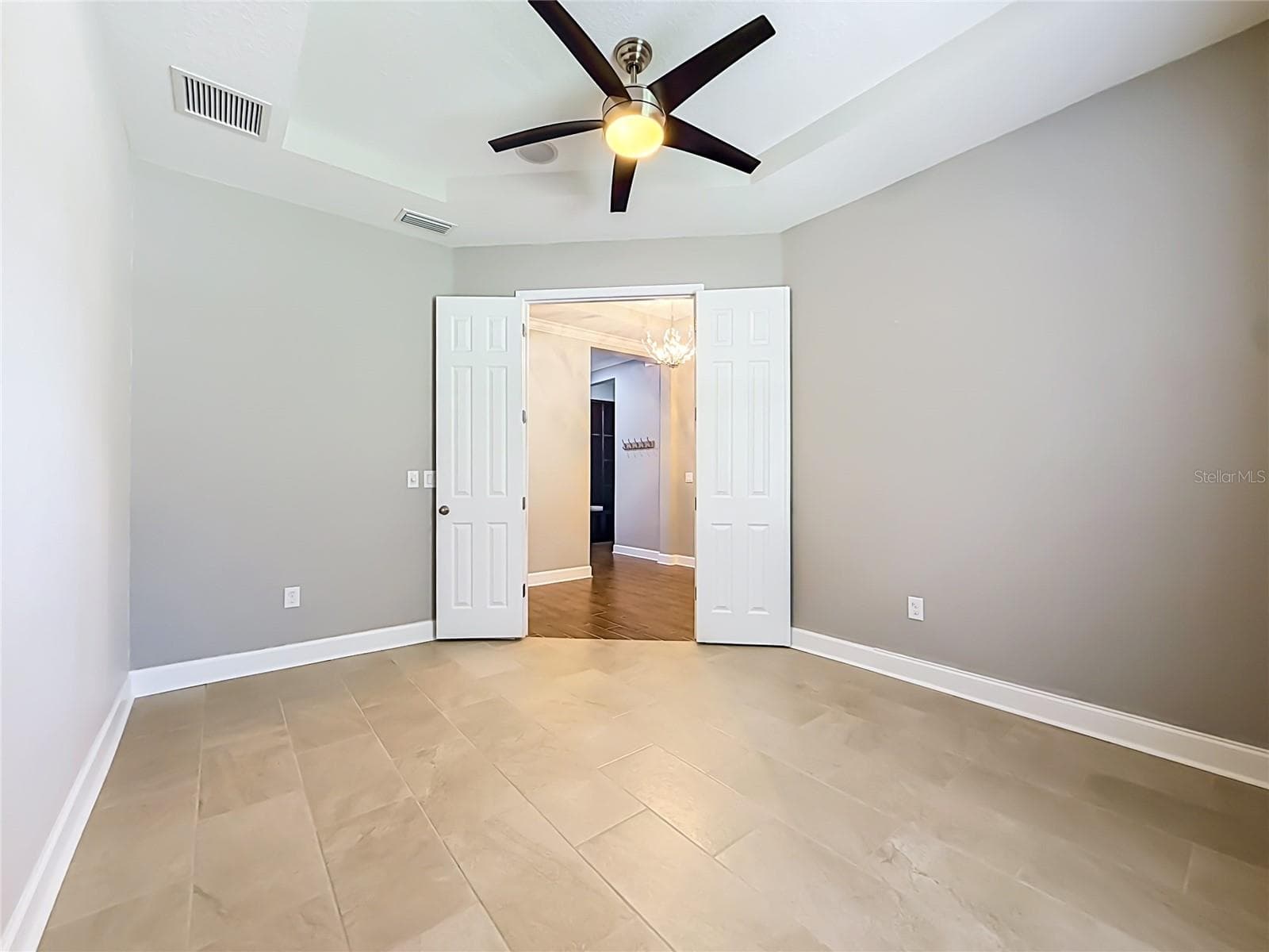 Single Family Residence at 1107 ISOBEL RESERVE LN, TAMPA, photo 34 of 86