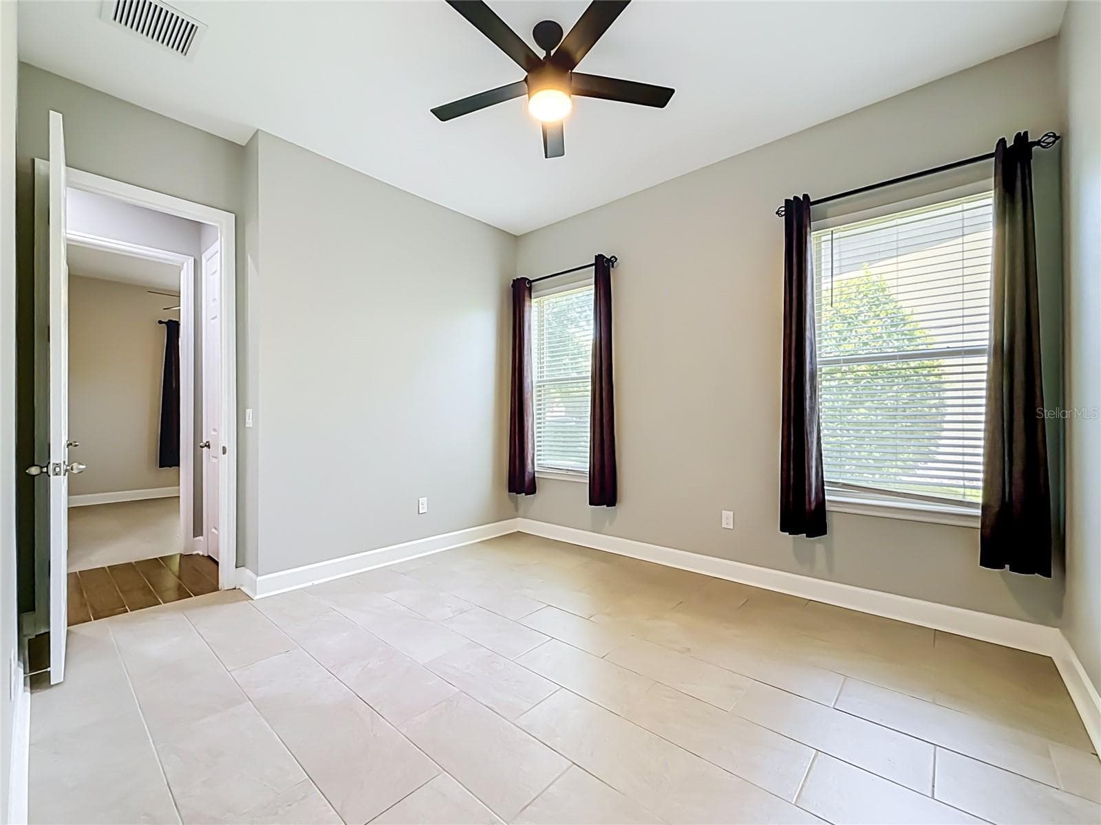 Single Family Residence at 1107 ISOBEL RESERVE LN, TAMPA, photo 42 of 86