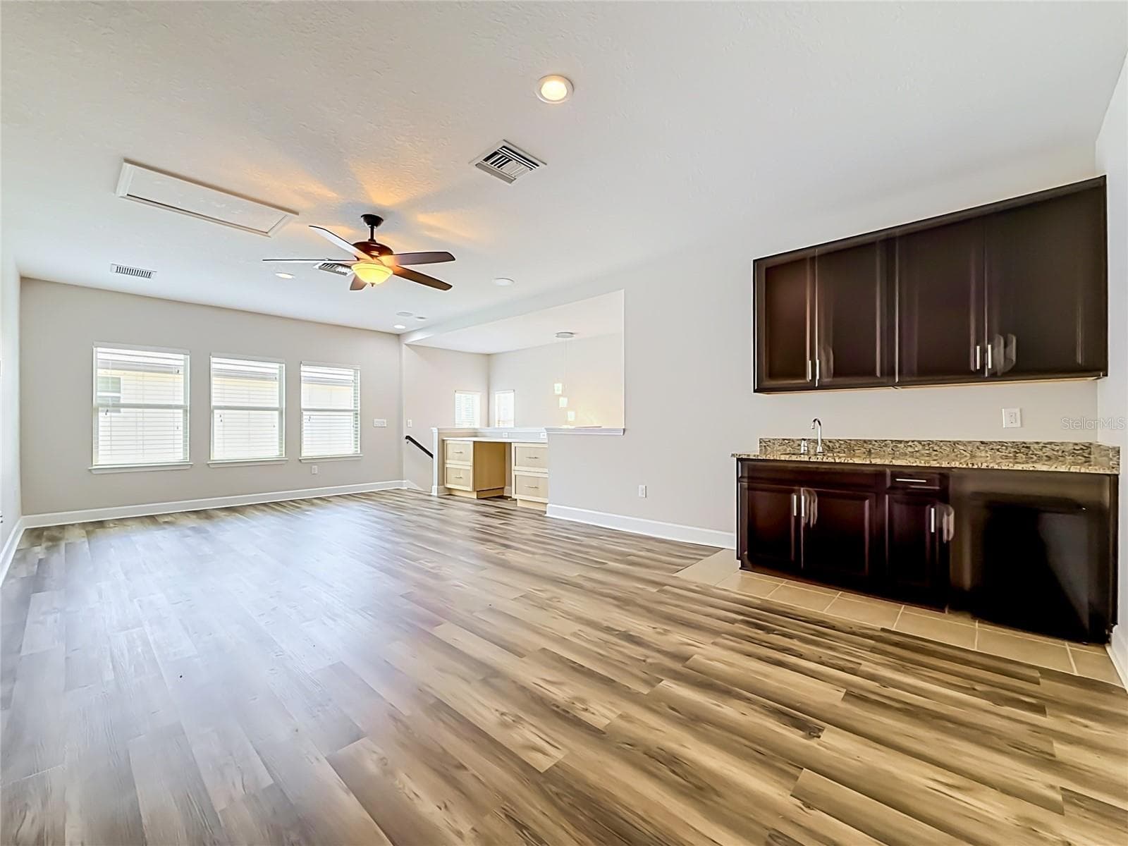 Single Family Residence at 1107 ISOBEL RESERVE LN, TAMPA, photo 51 of 86