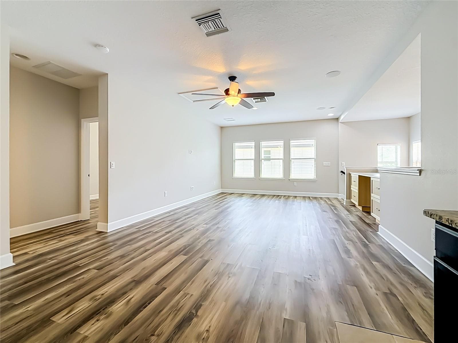 Single Family Residence at 1107 ISOBEL RESERVE LN, TAMPA, photo 52 of 86