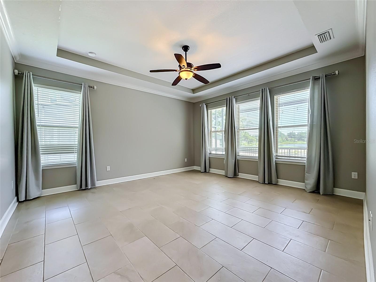 Single Family Residence at 1107 ISOBEL RESERVE LN, TAMPA, photo 53 of 86