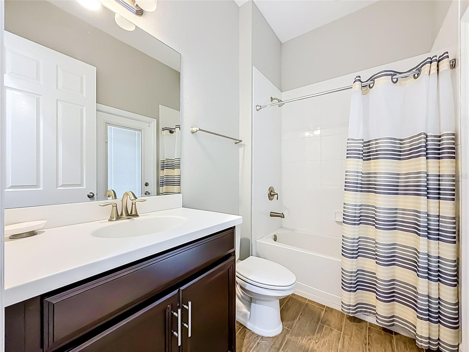 Single Family Residence at 1107 ISOBEL RESERVE LN, TAMPA, photo 56 of 86