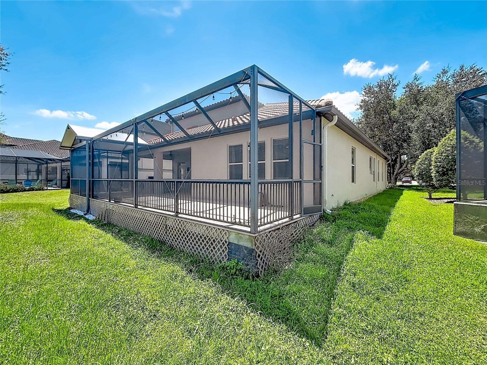 Single Family Residence at 1107 ISOBEL RESERVE LN, TAMPA, photo 77 of 86