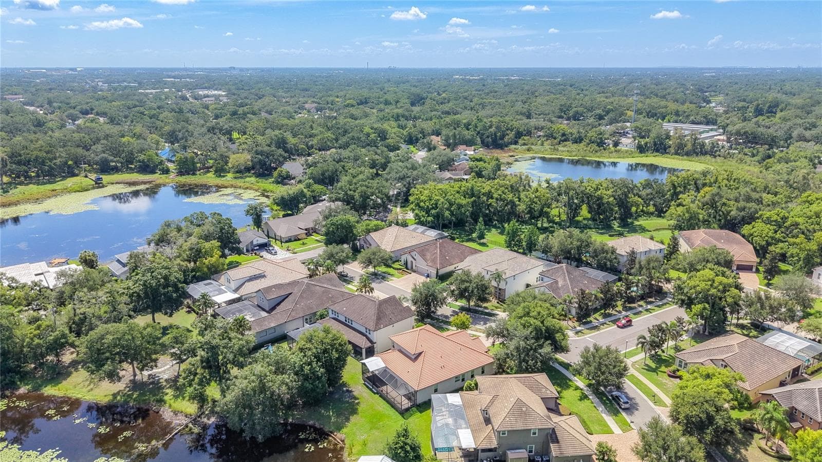 Single Family Residence at 1107 ISOBEL RESERVE LN, TAMPA, photo 84 of 86