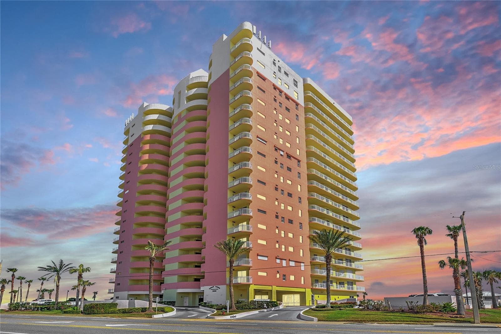Premium location close to shopping, eateries, and entertainment. - 1900 N ATLANTIC AVE #1603, DAYTONA BEACH