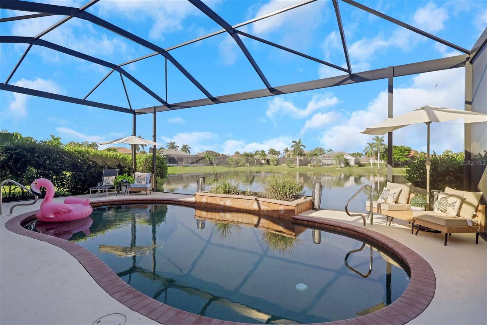 heated, electric & solar, pool - 8451 SOUTHWIND BAY CIR, FORT MYERS