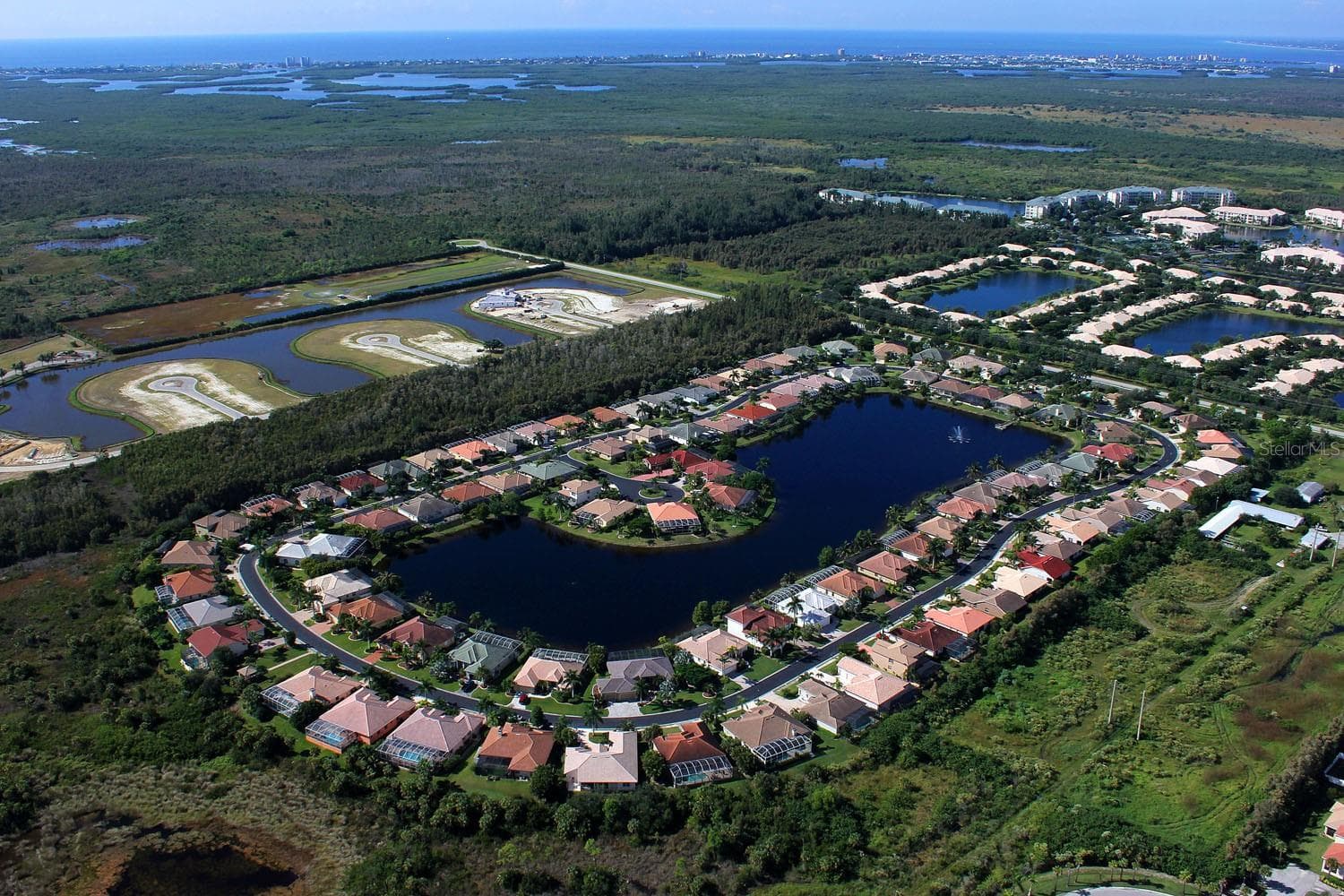Quaint community of 101 homes - 8451 SOUTHWIND BAY CIR, FORT MYERS
