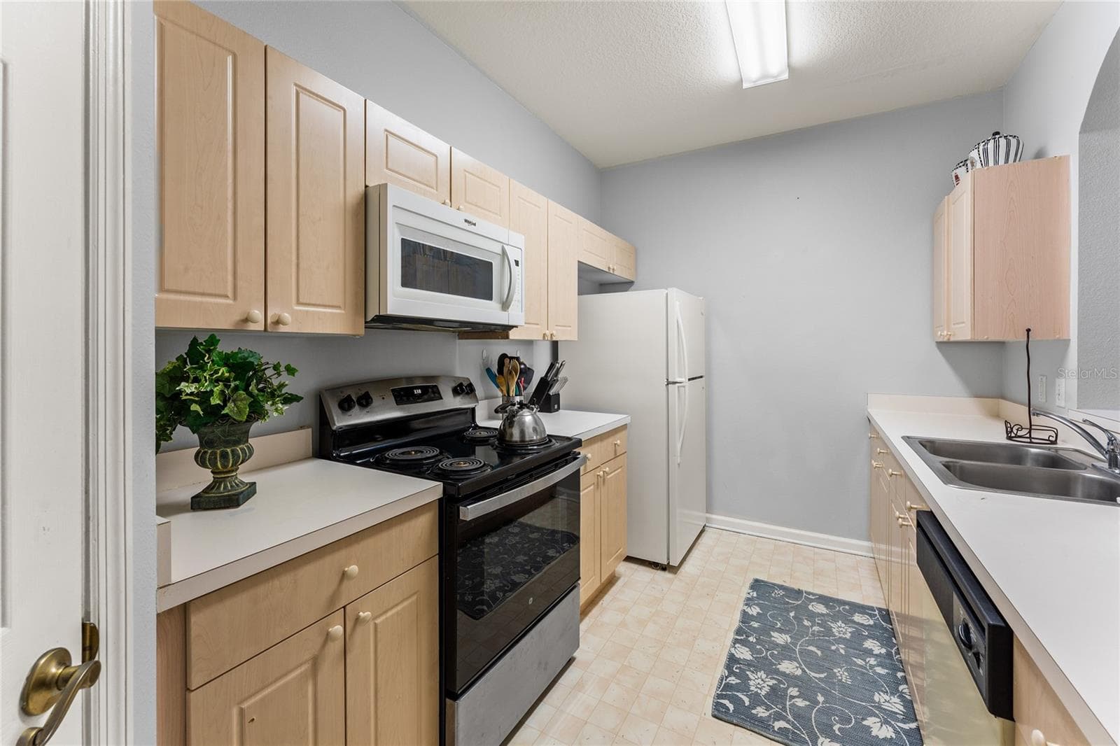 Kitchen - 2301 BUTTERFLY PALM WAY #203, KISSIMMEE