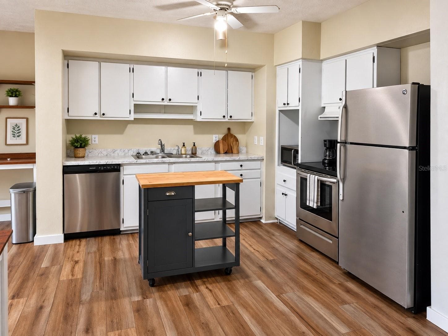 Single Family Residence at 665 SE HERON ST, KEYSTONE HEIGHTS, photo 5 of 35