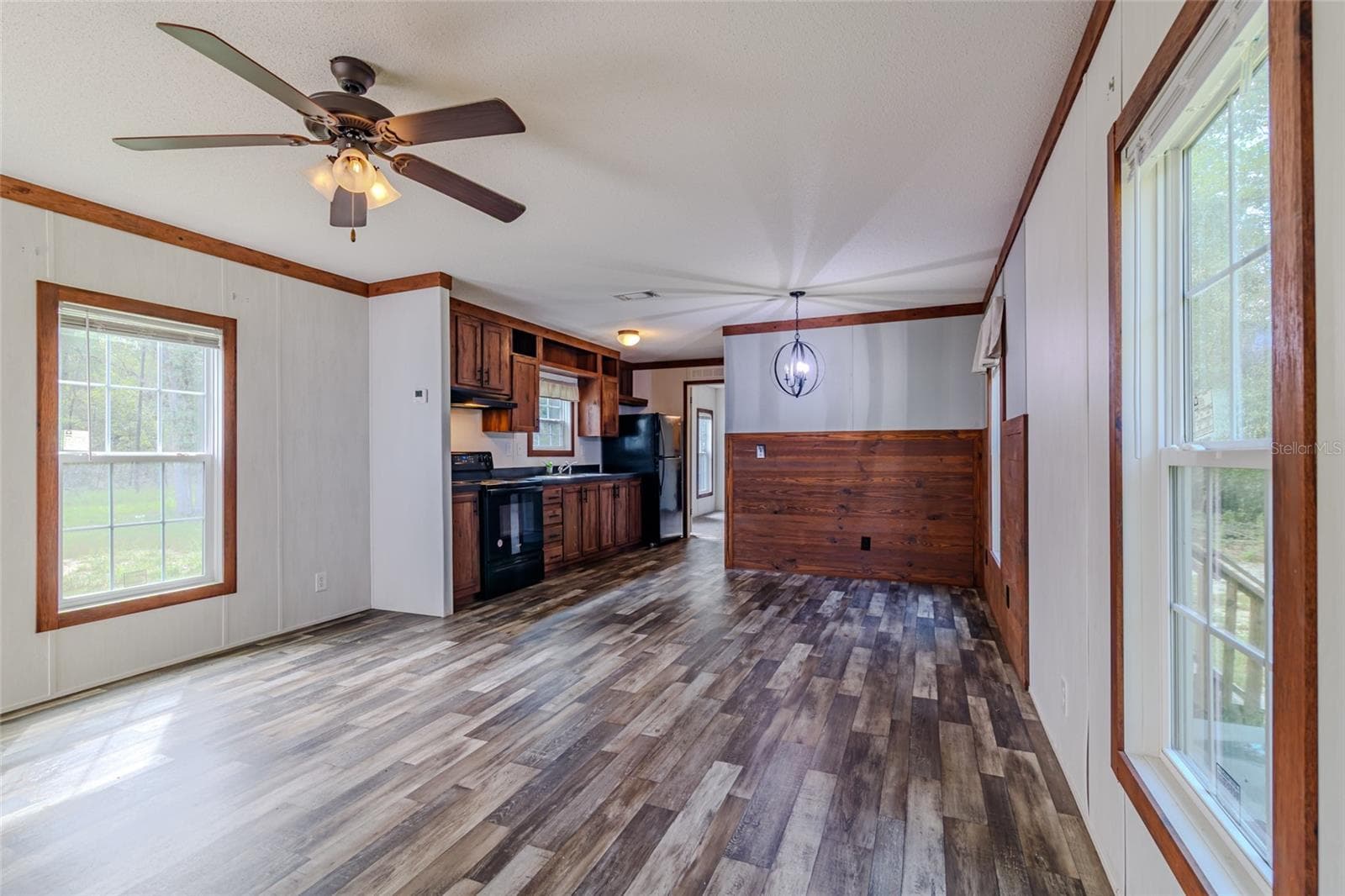 Manufactured Home at 23778 NE 113TH AVE, FORT MC COY, photo 6 of 22