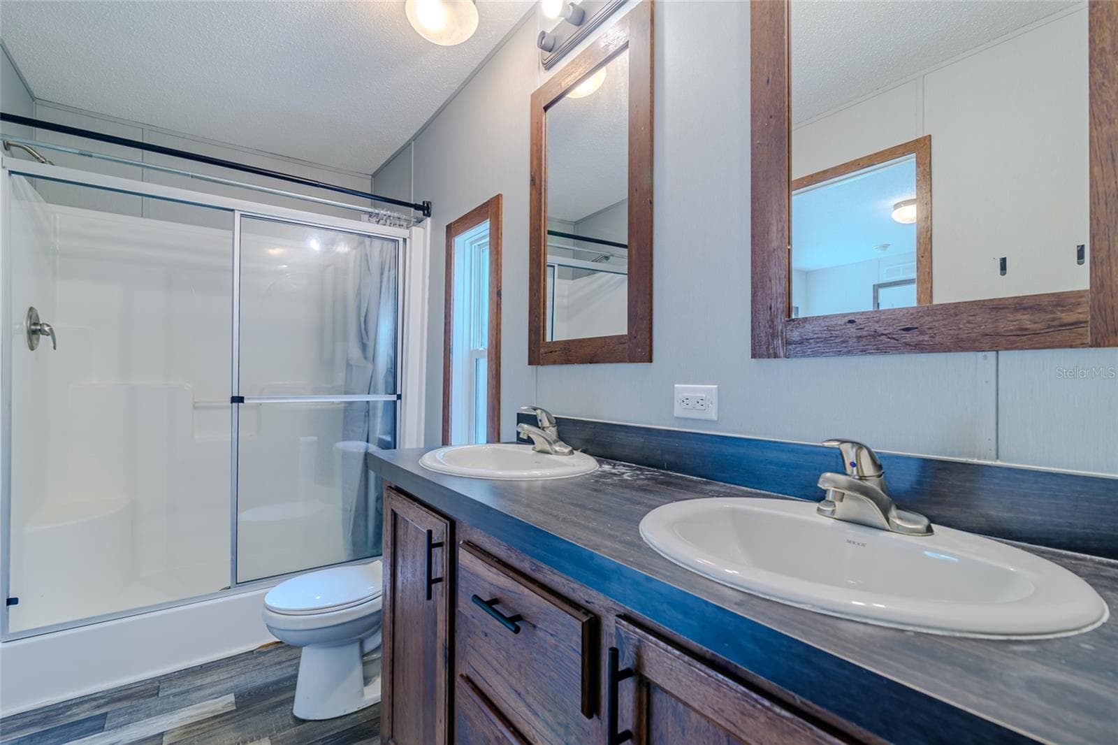 Manufactured Home at 23778 NE 113TH AVE, FORT MC COY, photo 16 of 22