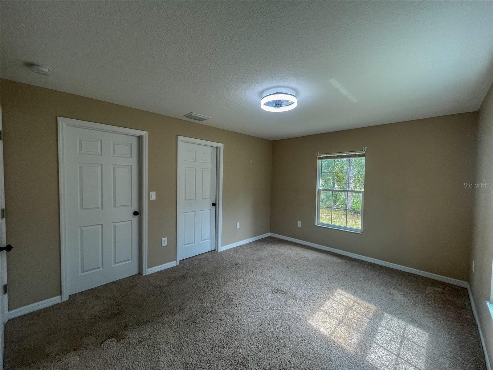 Single Family Residence at 15316 SCAUP DUCK AVE, WEEKI WACHEE, photo 4 of 25