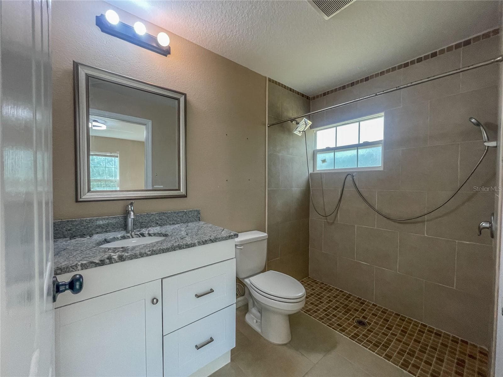 Single Family Residence at 15316 SCAUP DUCK AVE, WEEKI WACHEE, photo 5 of 25