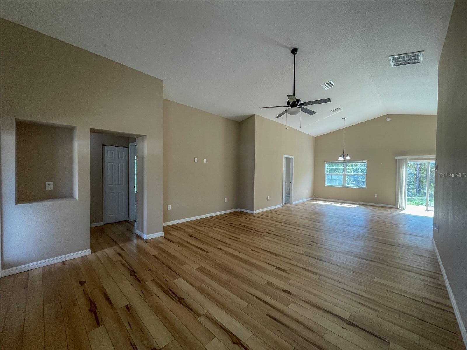 Single Family Residence at 15316 SCAUP DUCK AVE, WEEKI WACHEE, photo 7 of 25