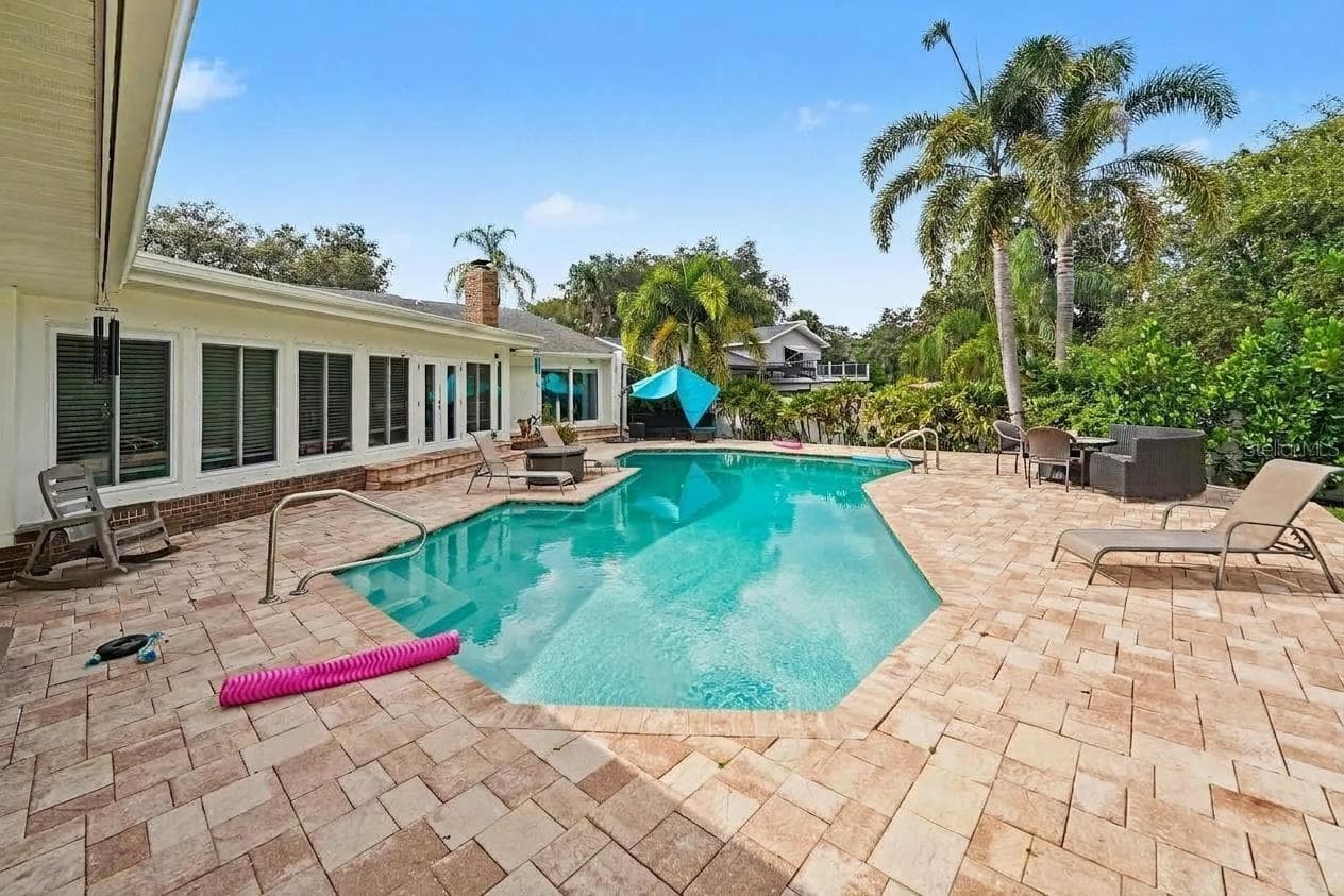 Virtually Enhanced - 921 COLLEGE HILL DR, CLEARWATER
