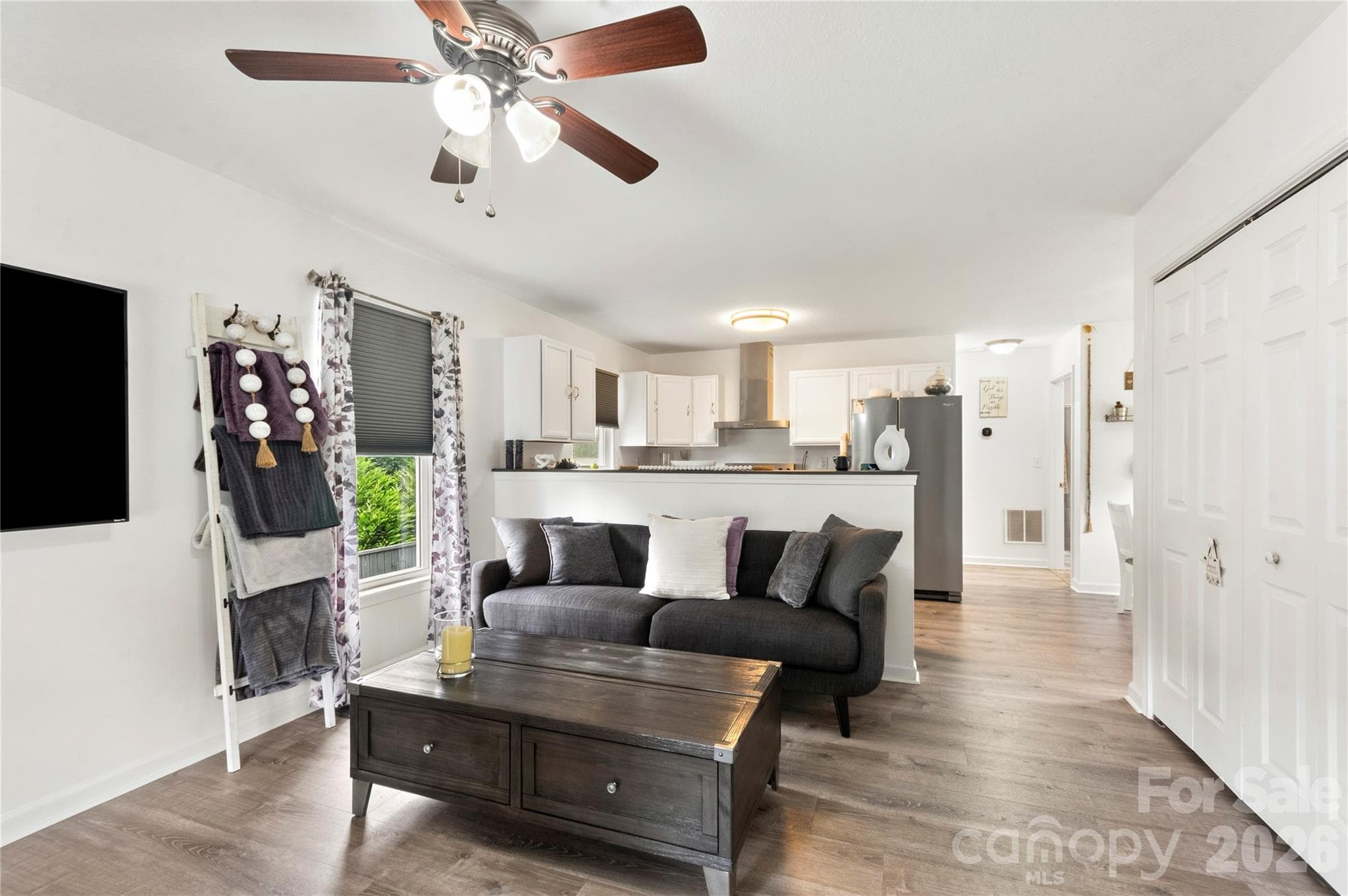 Living room as you enter the home - 100 Victoria Springs Drive, Flat Rock