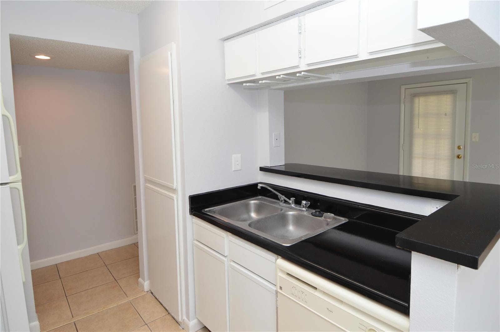 Condominium at 8638 FANCY FINCH DR #101, TAMPA, photo 6 of 85