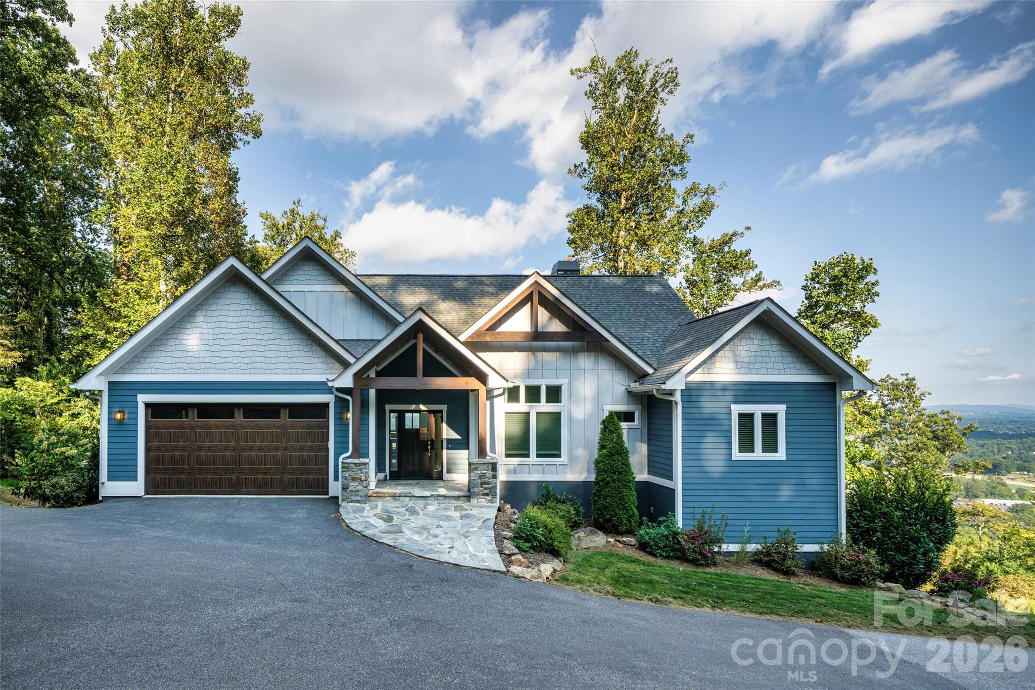 Single Family Residence at Hendersonville, photo 3 of 58