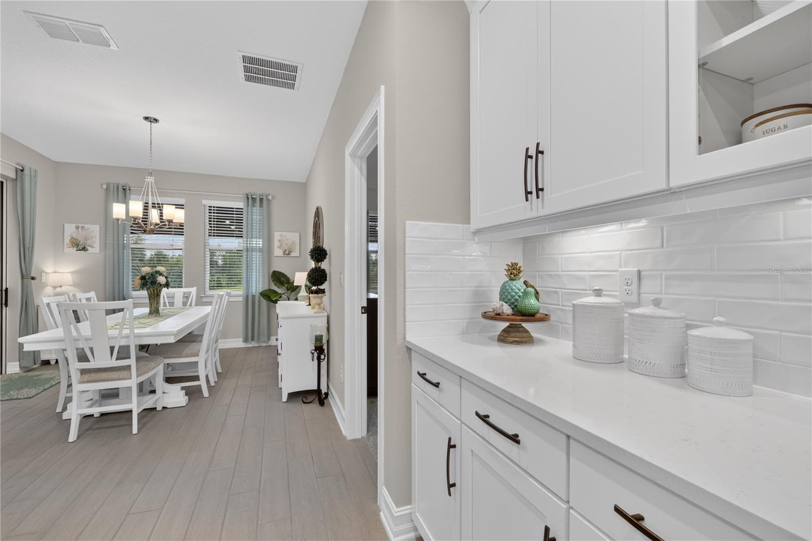 Single Family Residence at 257 DAYLILY BLVD, NOKOMIS, photo 8 of 92