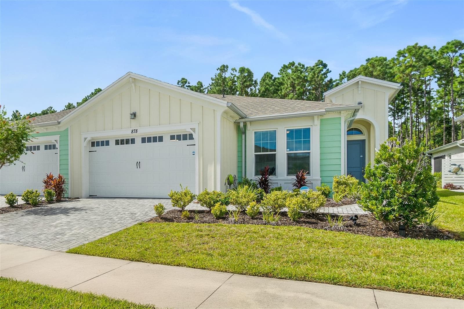 878 MARGARITAVILLE AVE