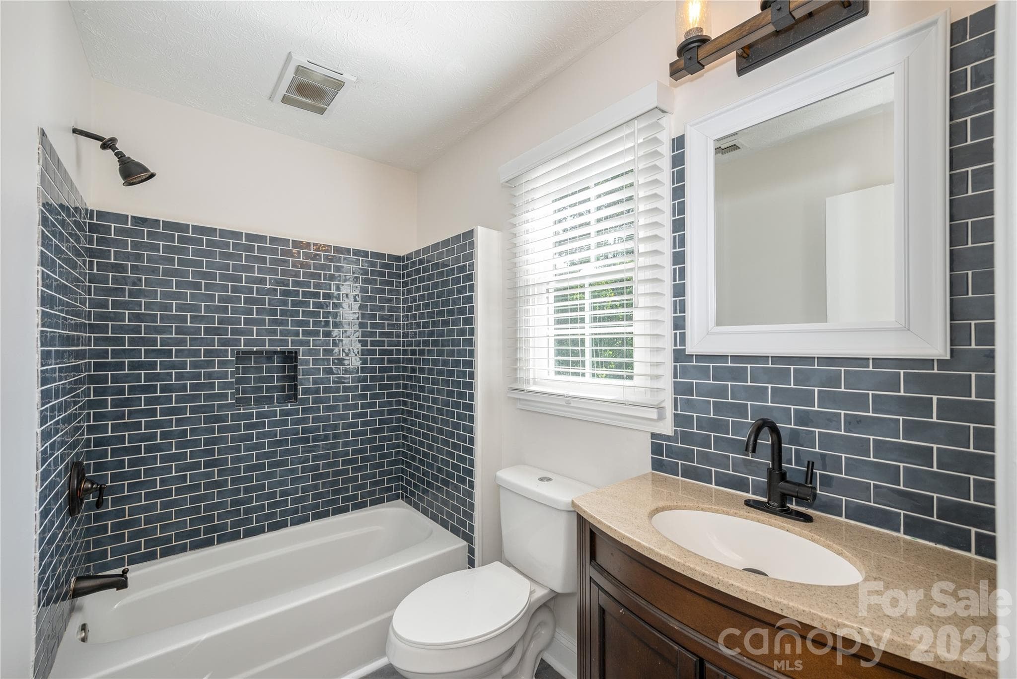 Single Family Residence at 1376 Glenheath Drive, Hendersonville, photo 25 of 30