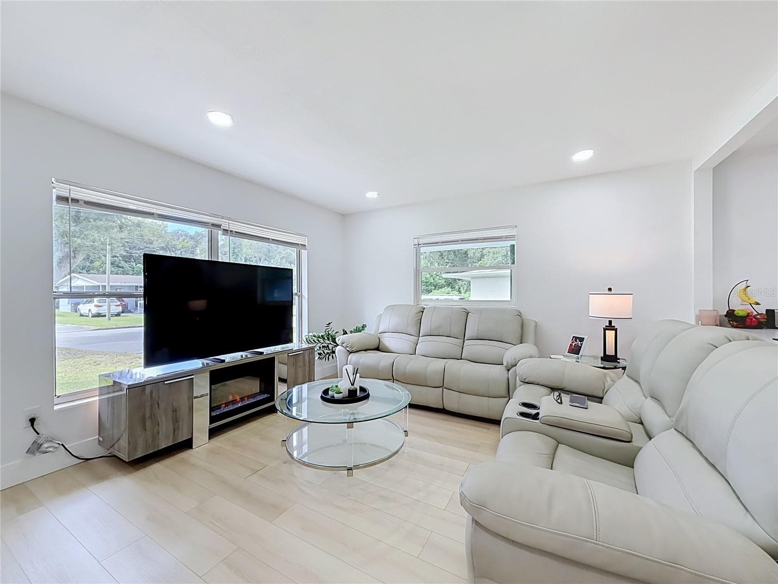 Single Family Residence at 3627 ARCH ST, ORLANDO, photo 8 of 59