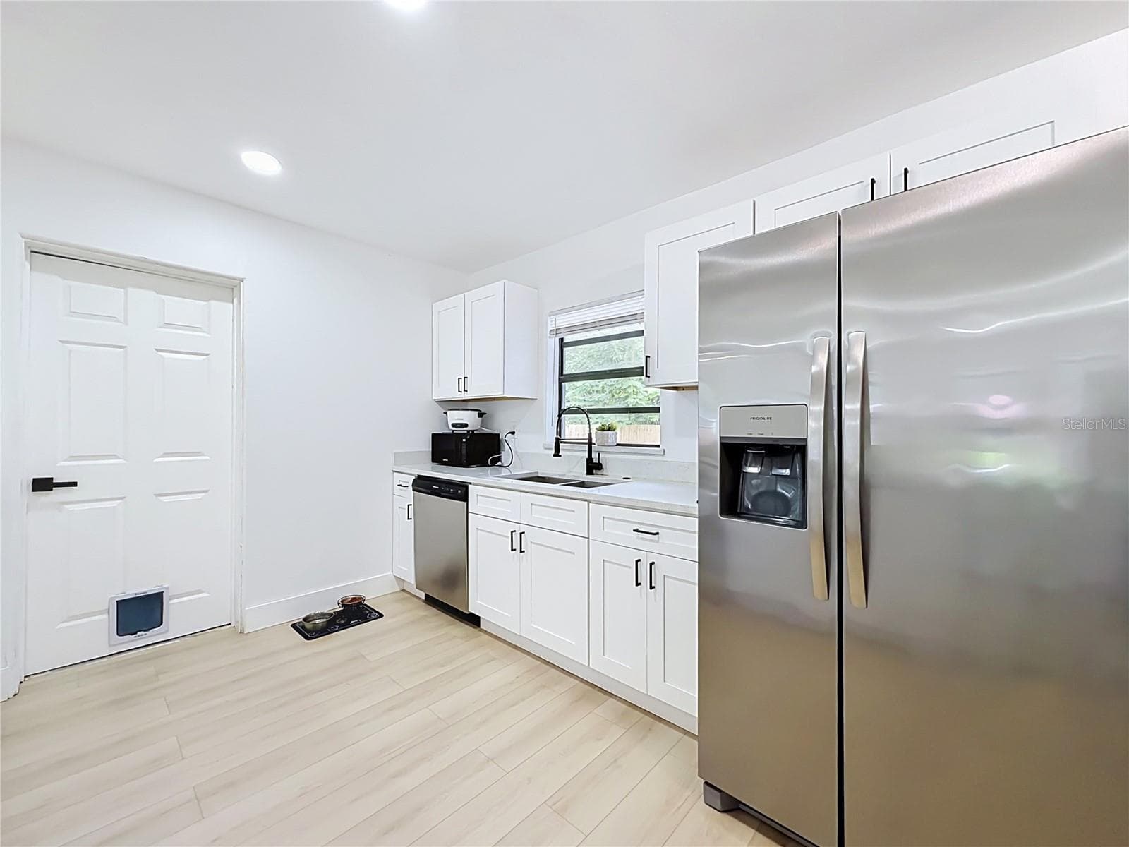 Single Family Residence at 3627 ARCH ST, ORLANDO, photo 10 of 59