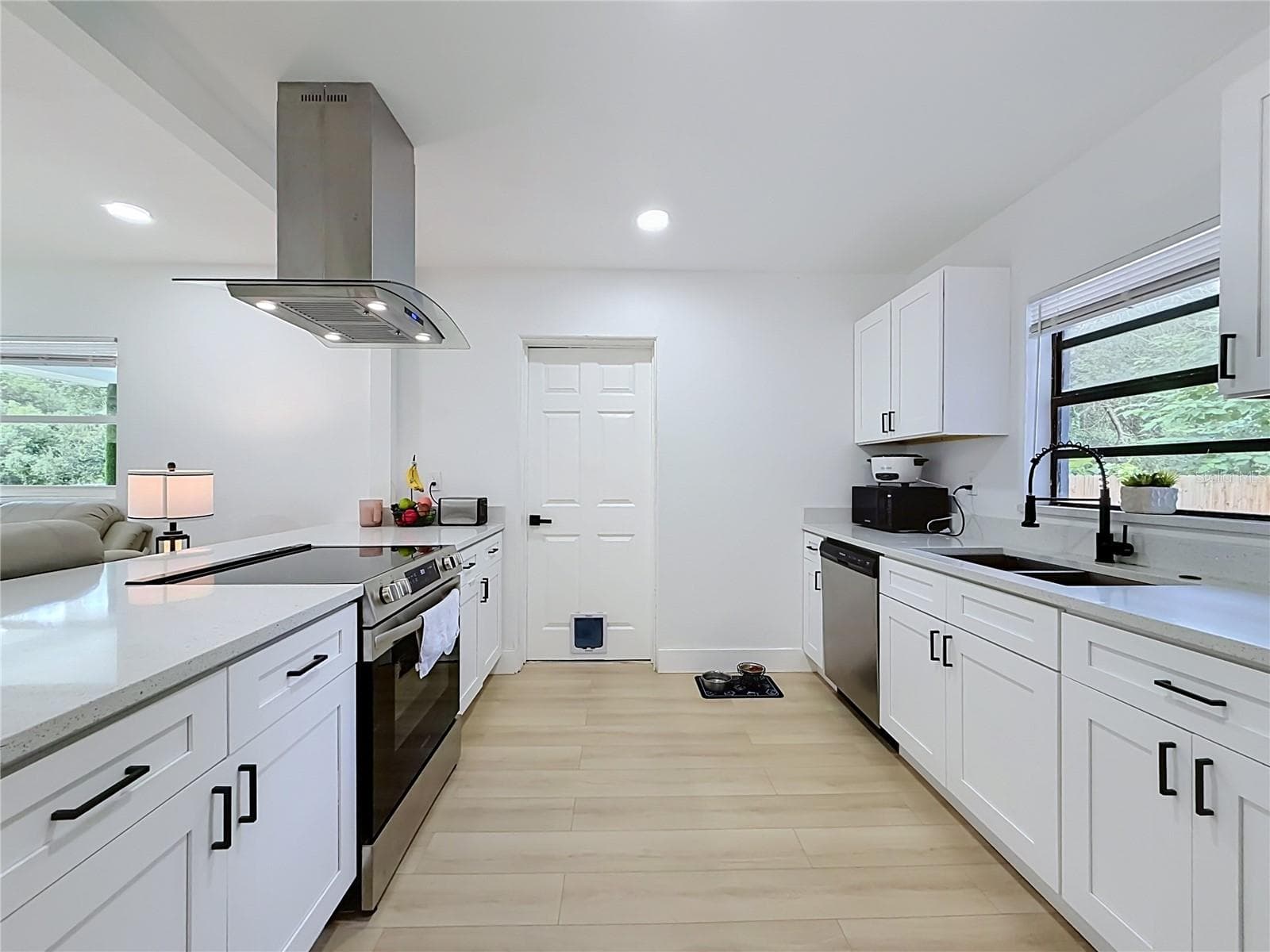 Single Family Residence at 3627 ARCH ST, ORLANDO, photo 15 of 59