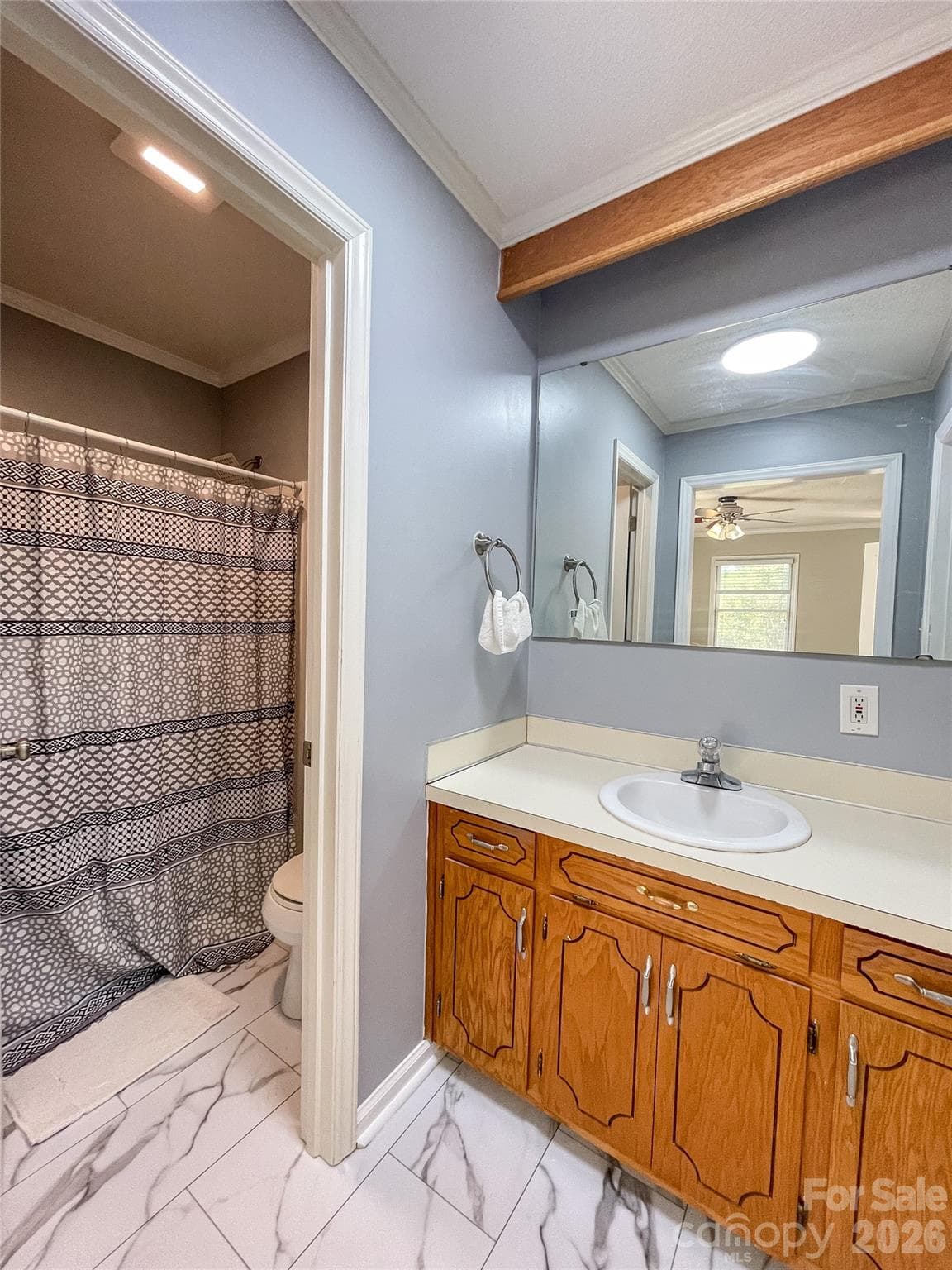 Single Family Residence at 2889 Shiloh Unity Road, Lancaster, photo 16 of 35