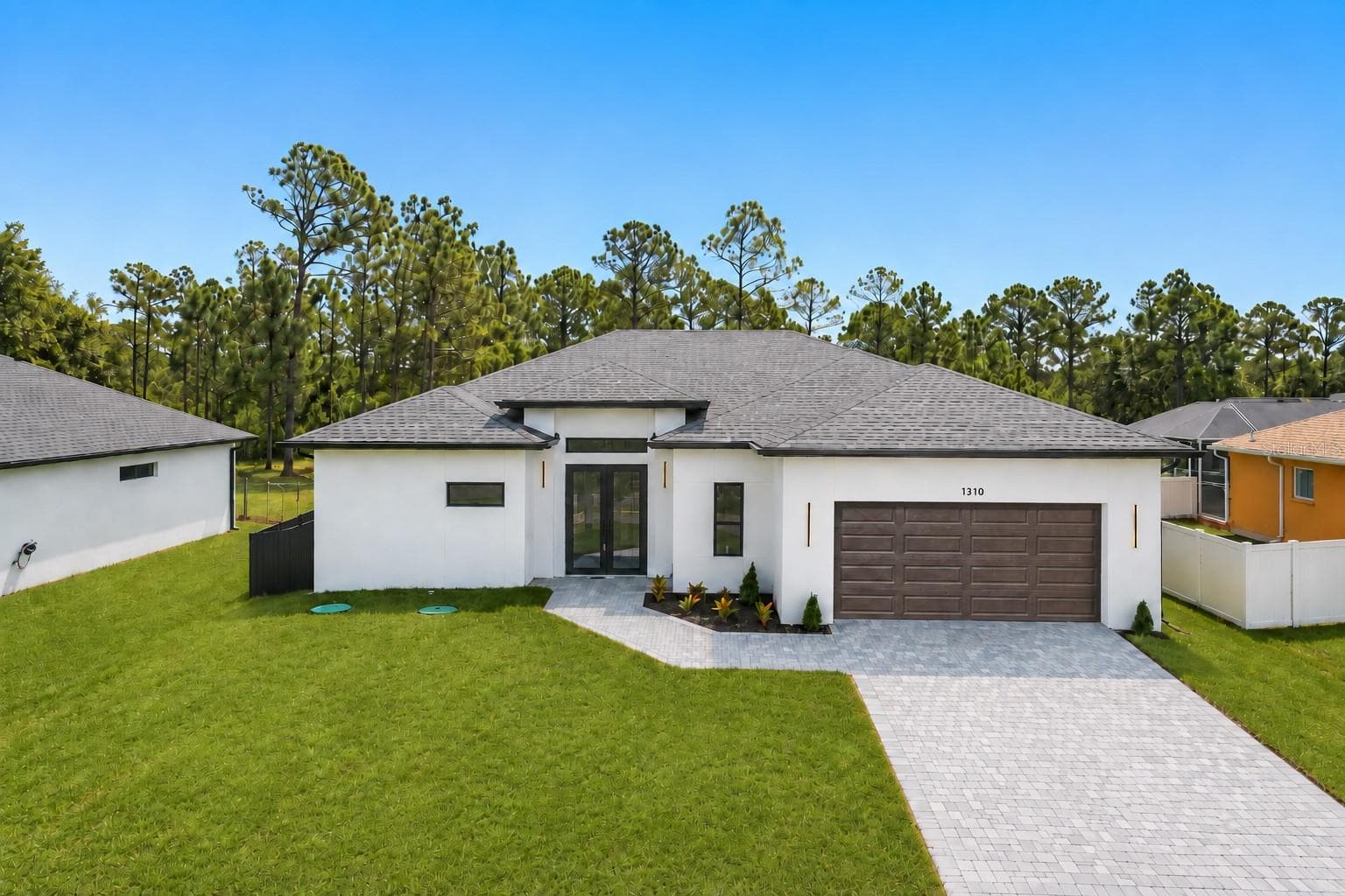 Single Family Residence at 1310 S WAPELLO ST, NORTH PORT, photo 2 of 40