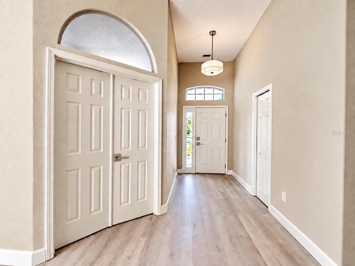 Single Family Residence at 27042 FIREBUSH DR, WESLEY CHAPEL, photo 4 of 45
