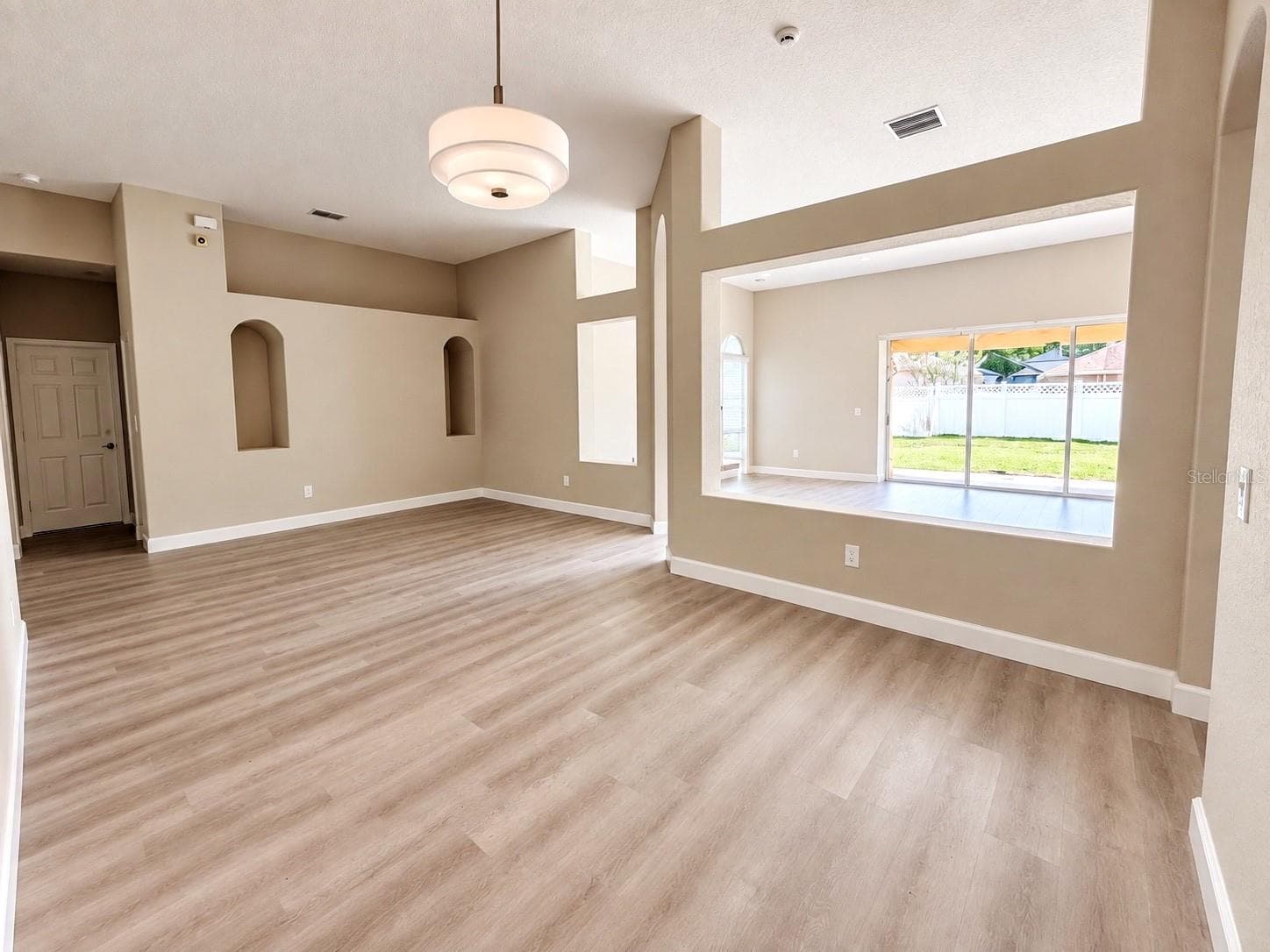 Single Family Residence at 27042 FIREBUSH DR, WESLEY CHAPEL, photo 5 of 45