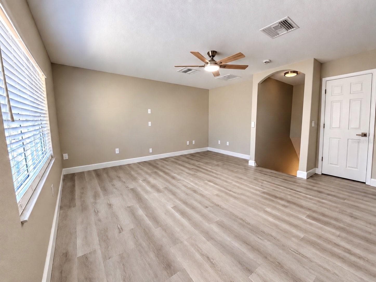 Single Family Residence at 27042 FIREBUSH DR, WESLEY CHAPEL, photo 14 of 45