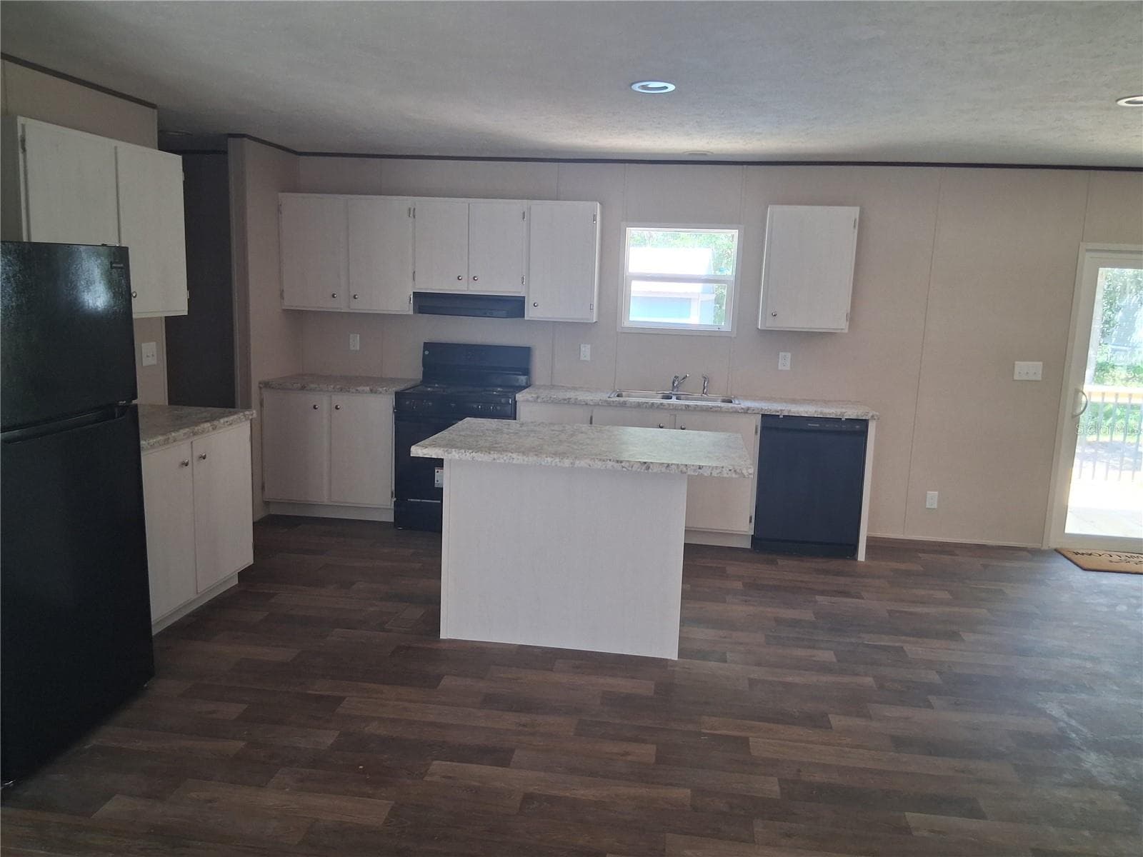 Single Family Residence at 6647 W VAN BUREN DR, HOMOSASSA, photo 2 of 18