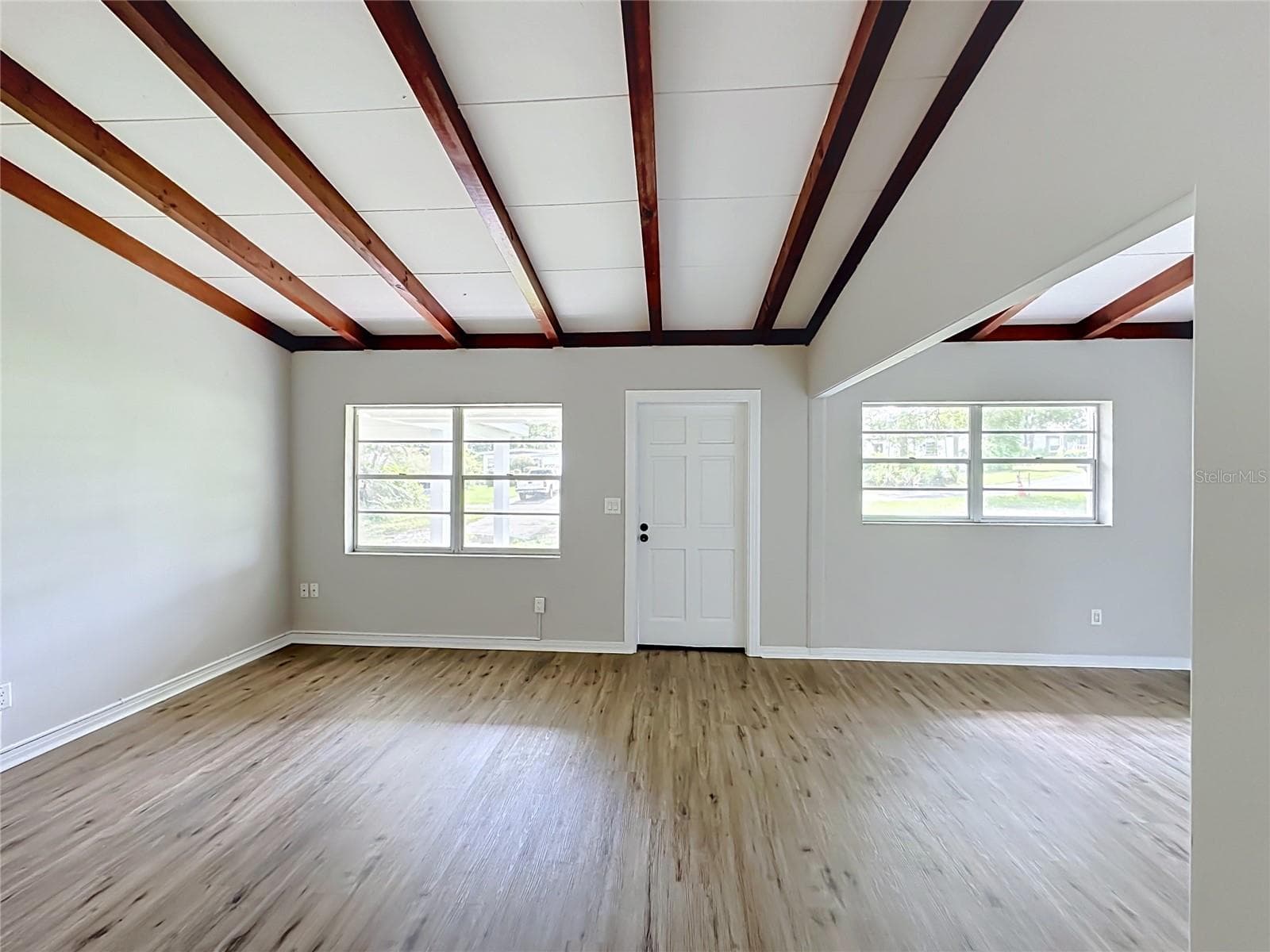 Single Family Residence at 304 SUNNYHILL LN, LAKELAND, photo 7 of 22