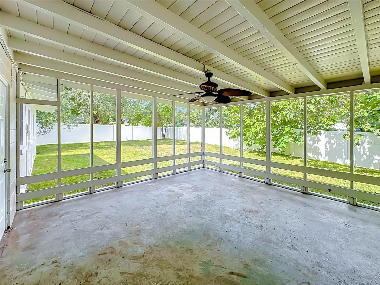 Screened Rear Porch - 304 SUNNYHILL LN, LAKELAND