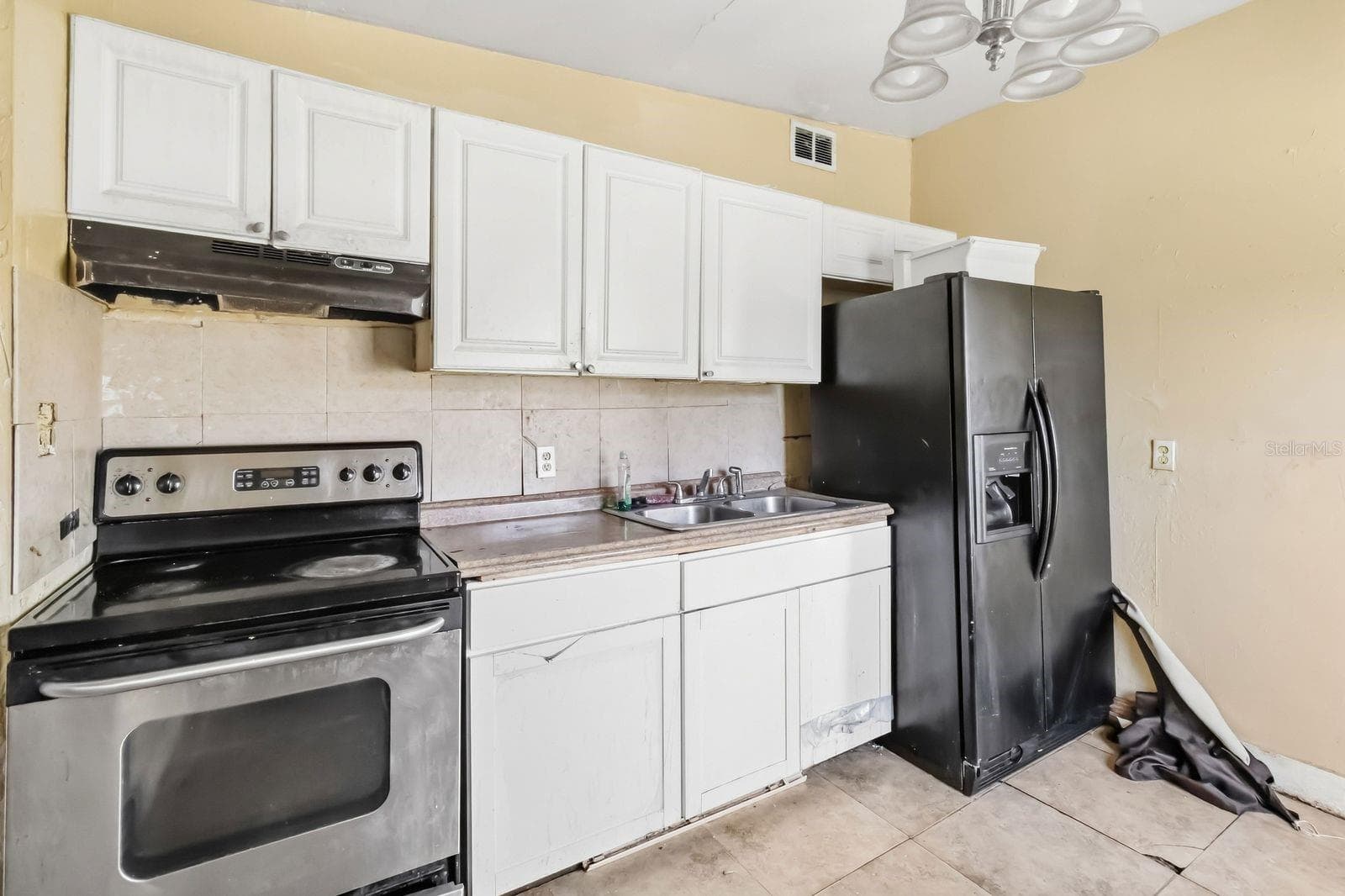 Single Family Residence at 4058 SHELLMAN ST, ORLANDO, photo 2 of 13