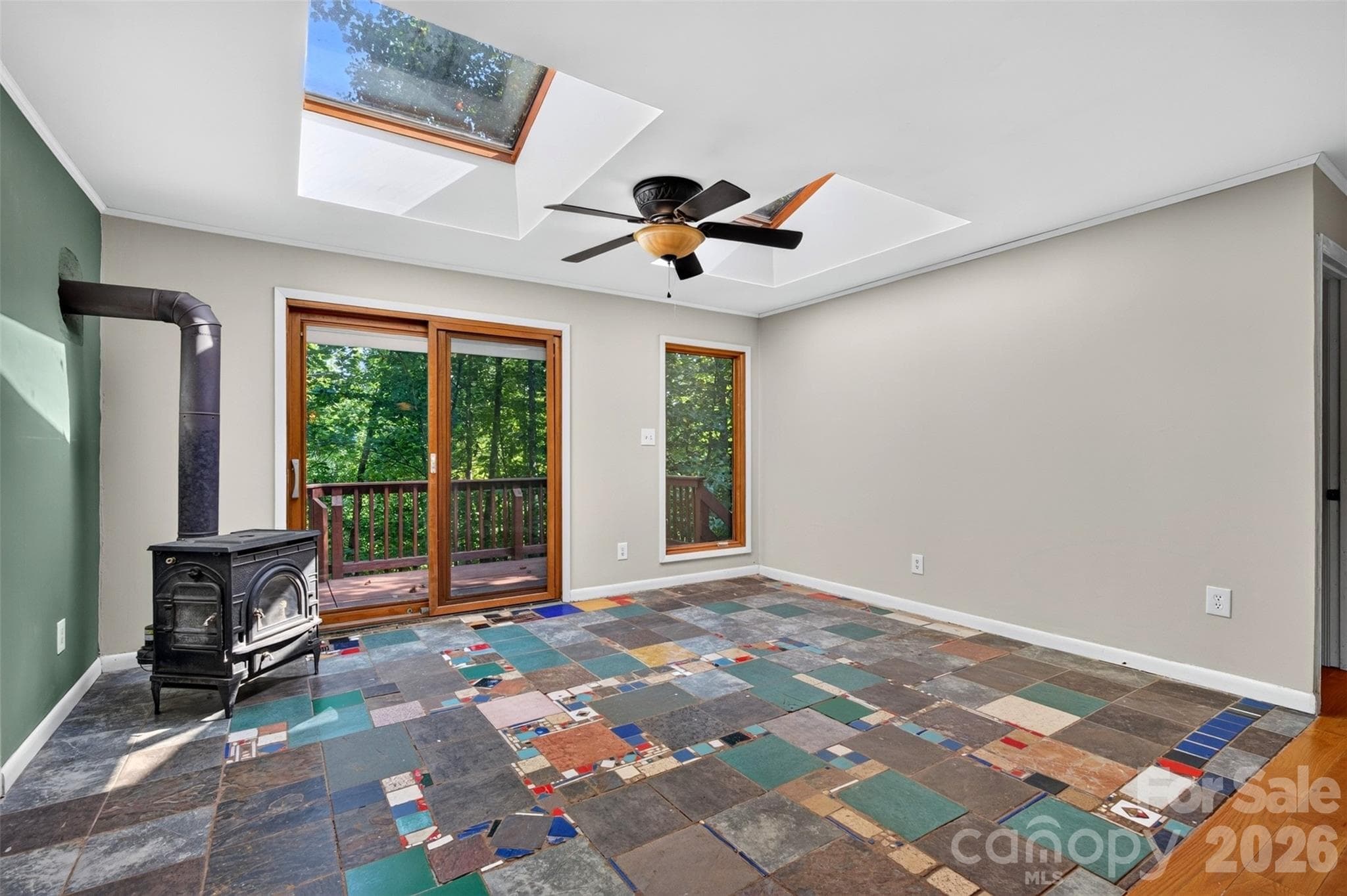 Vermont Castings Dutchwest Catalytic wood stove - 9 Good Neighbor Ridge, Weaverville