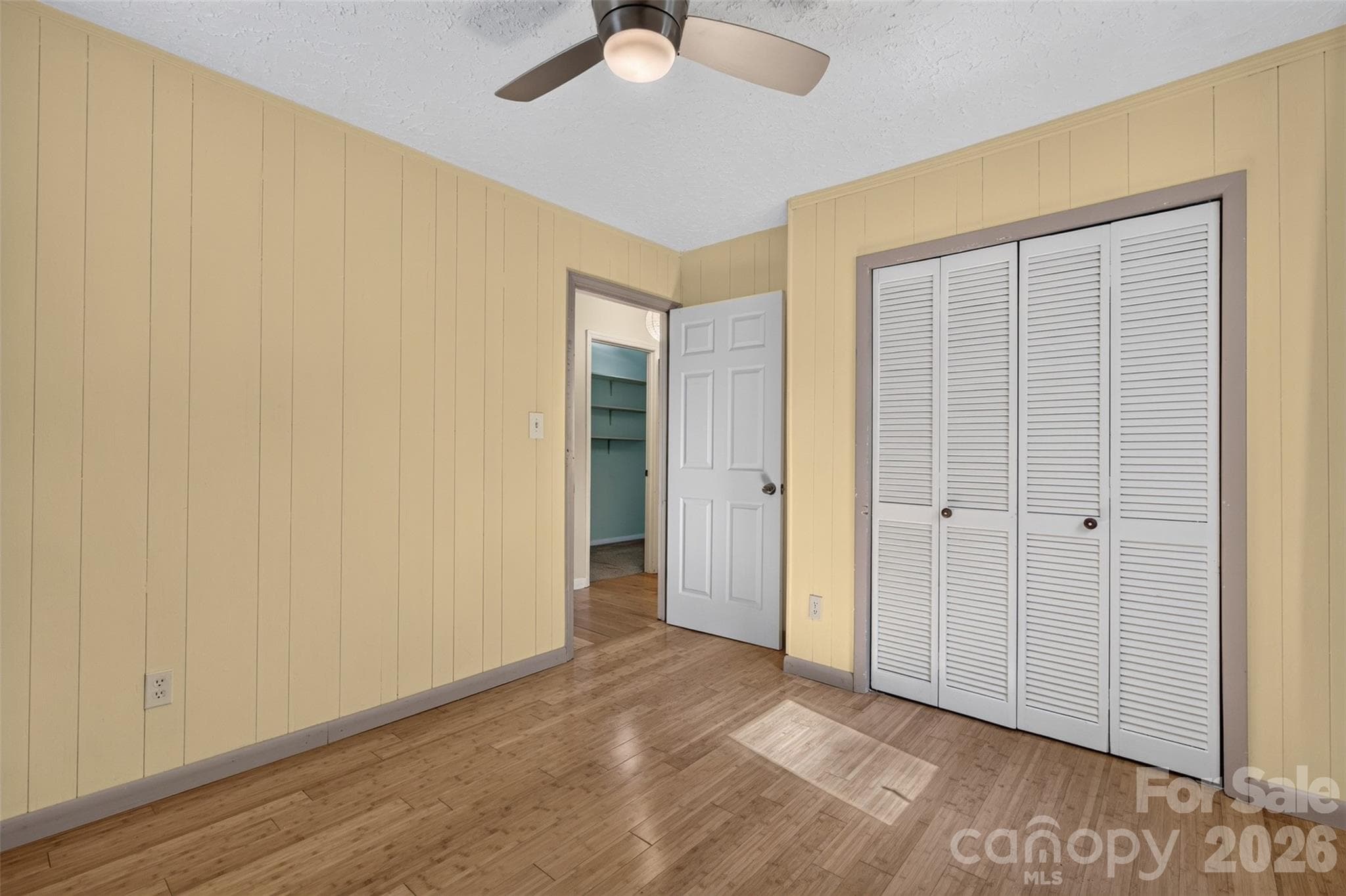 #1 bedroom opposite side - 9 Good Neighbor Ridge, Weaverville