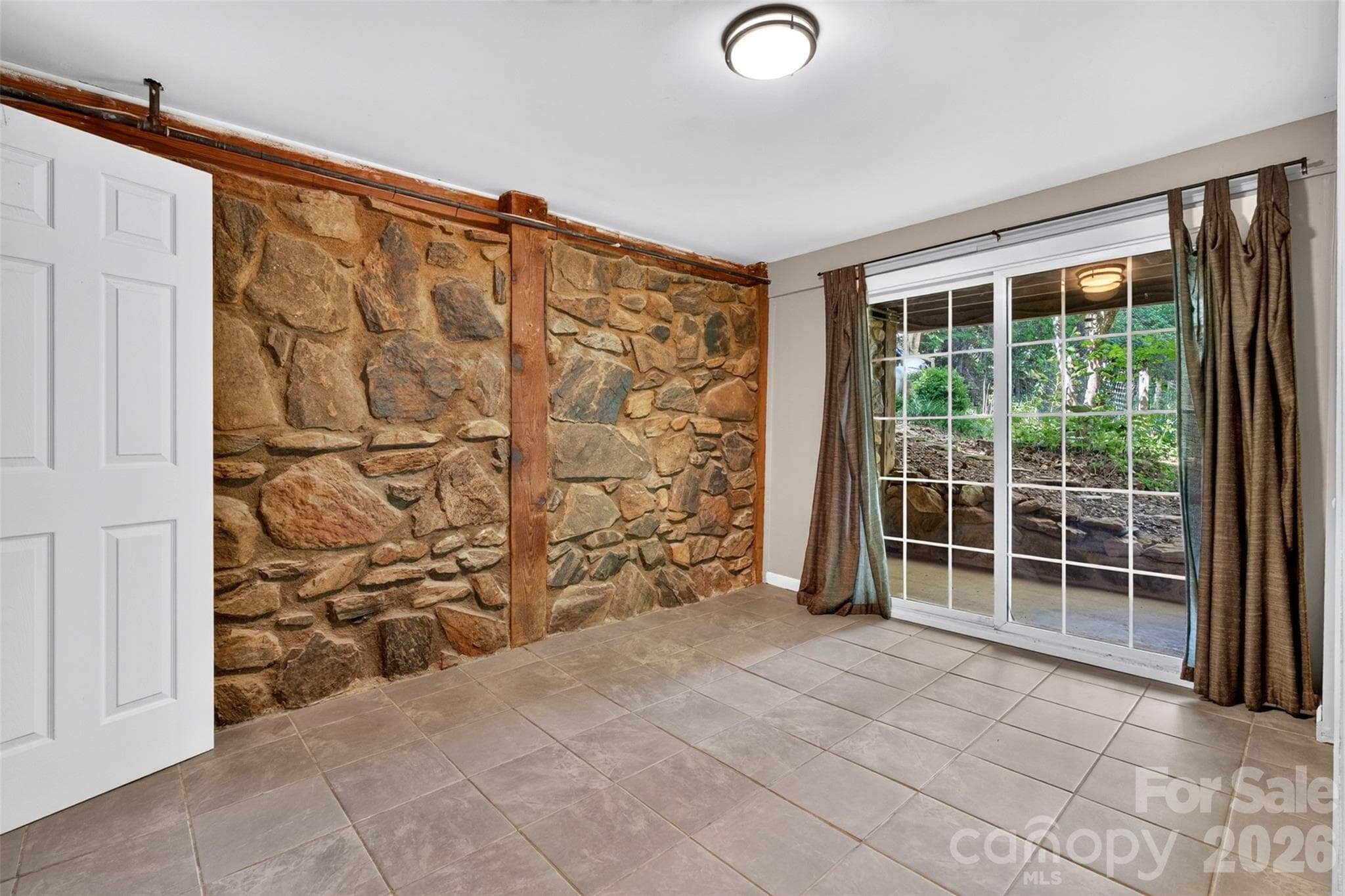 This was used as the primary suite- 1 of 2 pictures - 9 Good Neighbor Ridge, Weaverville