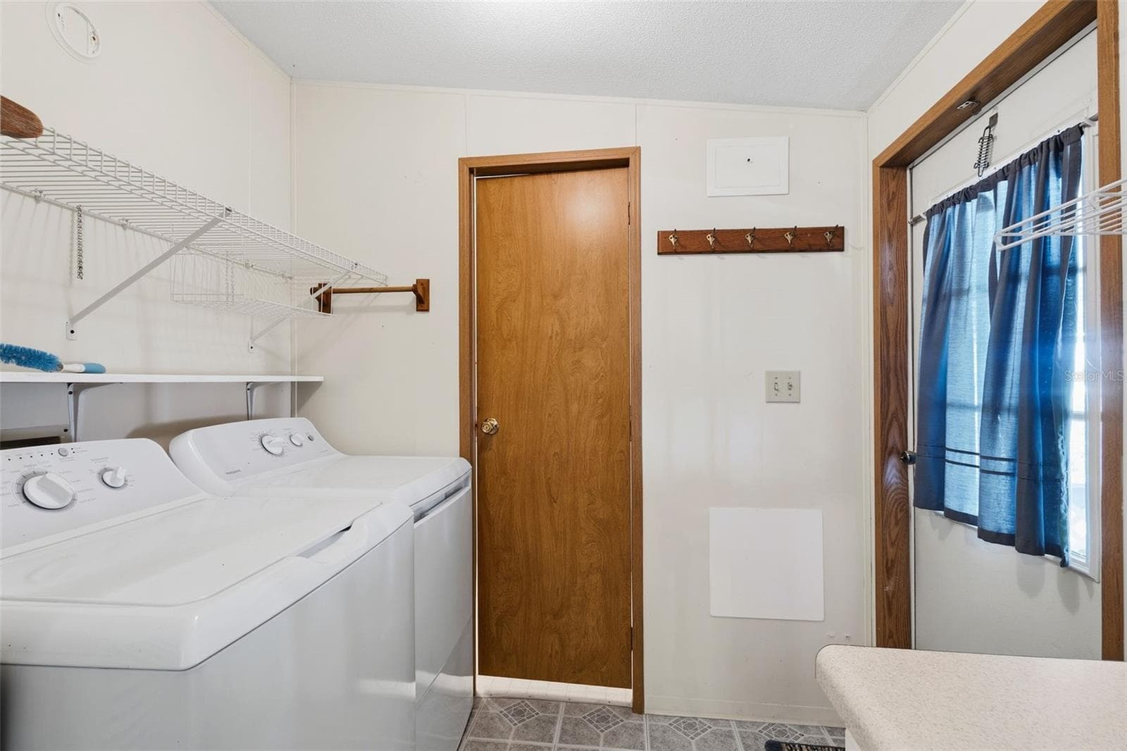 Manufactured Home at 13250 NE 16TH AVE, TRENTON, photo 10 of 43