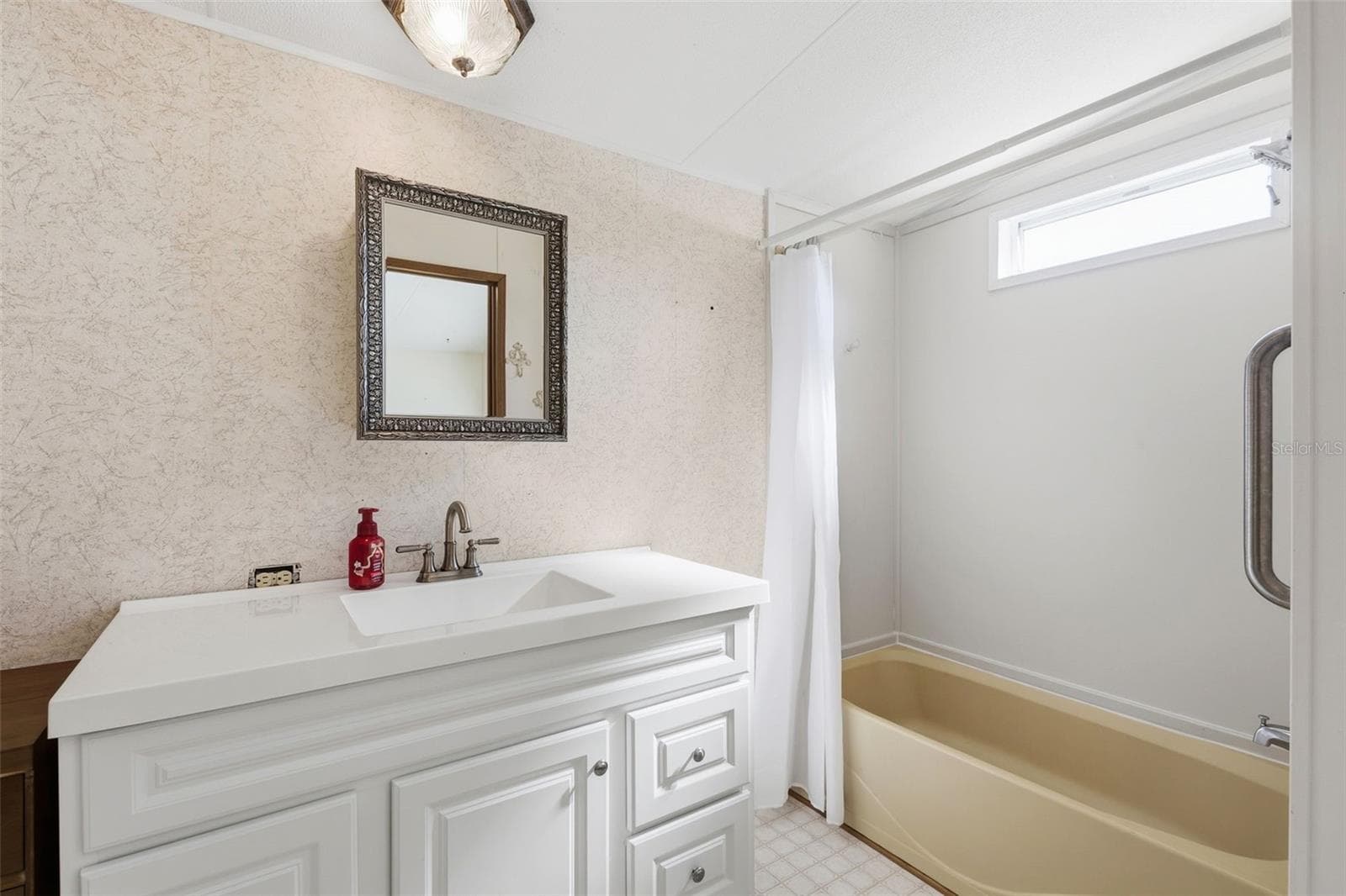 Manufactured Home at 13250 NE 16TH AVE, TRENTON, photo 15 of 43