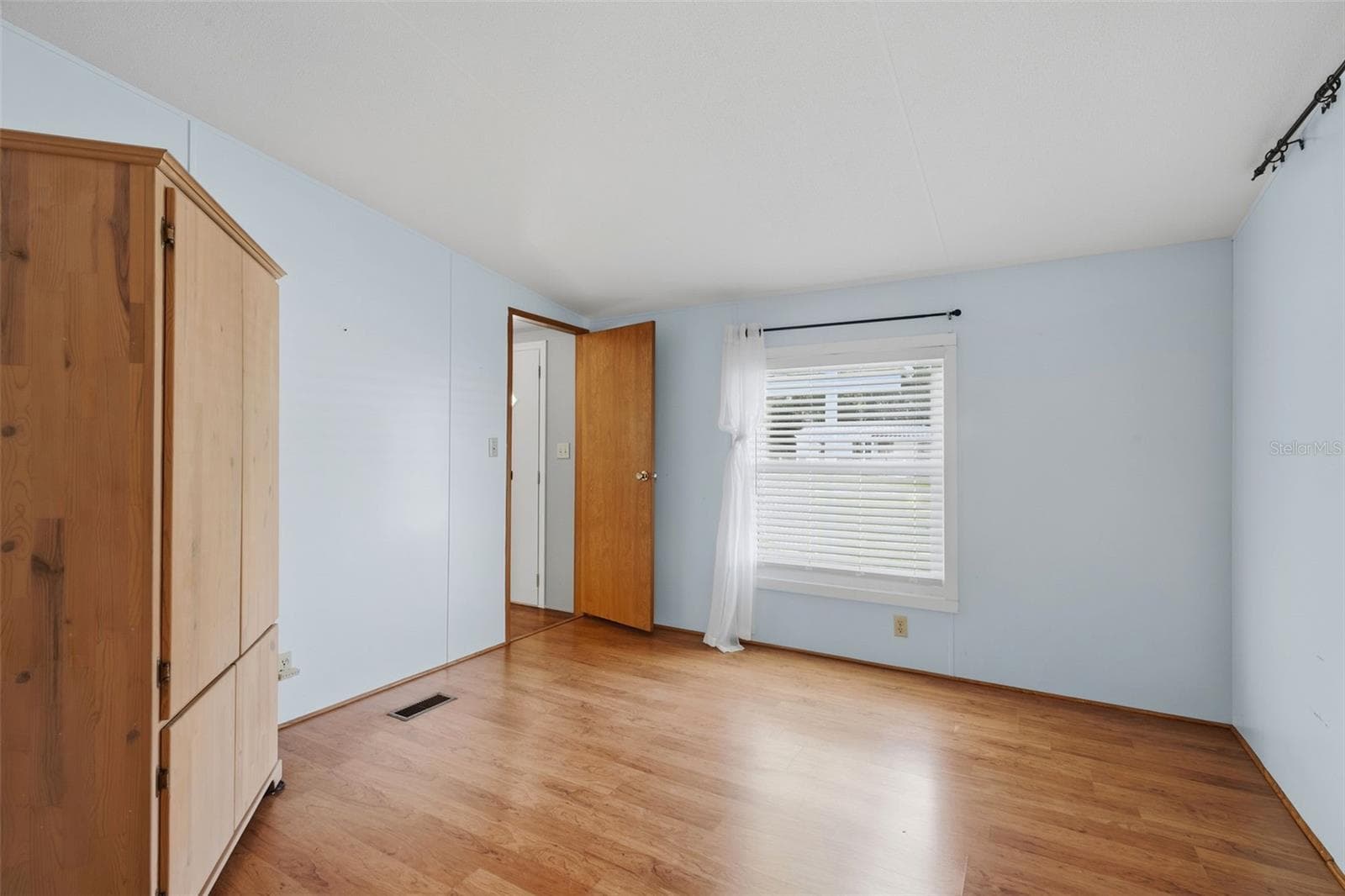 Manufactured Home at 13250 NE 16TH AVE, TRENTON, photo 16 of 43